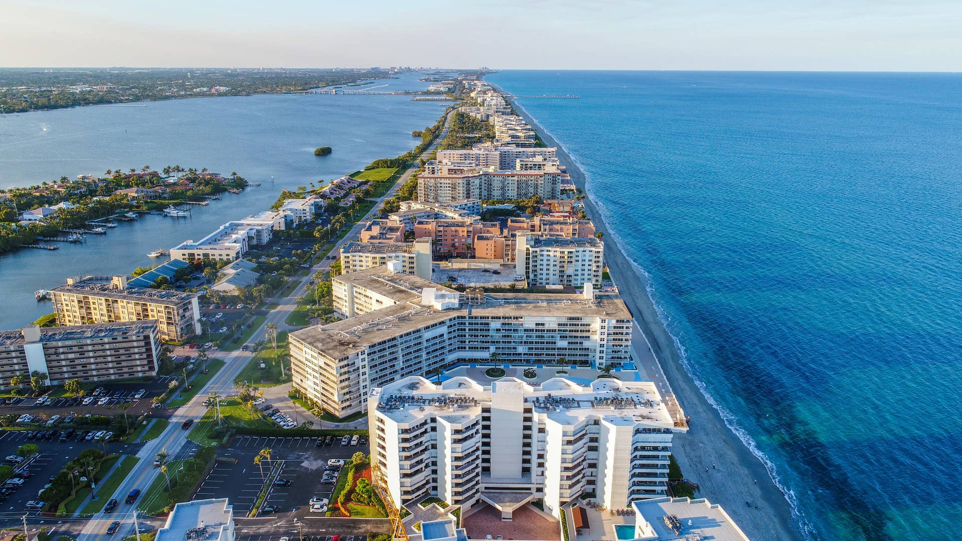 3560 S Ocean Boulevard, #Ph-6, South Palm Beach, FL 33480 South Palm Beach