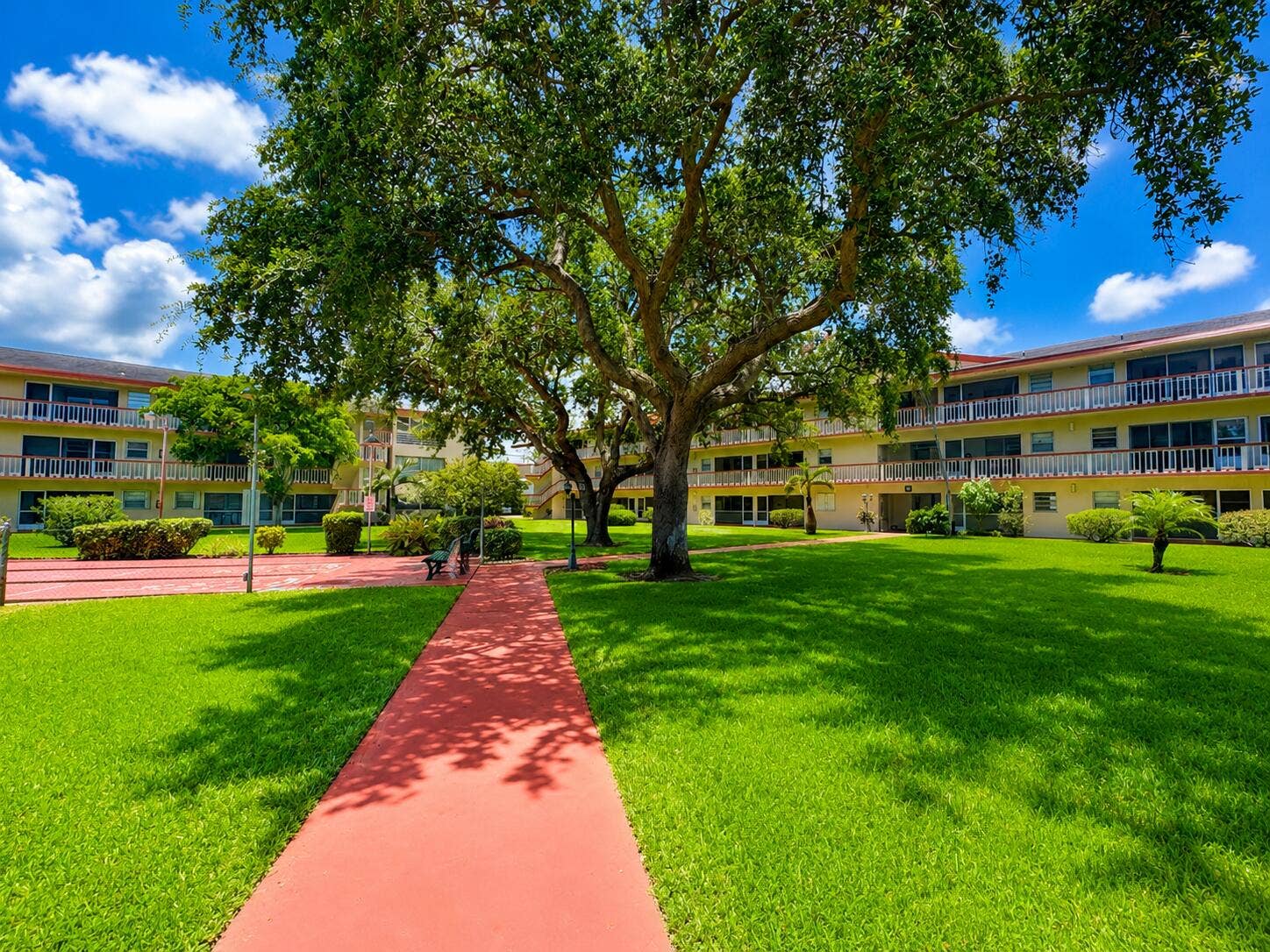 5300 Washington Street, #G126, Hollywood, FL 33021 3CDEE39E-F8CC-46B5-8F4F-ADB6A9382AE0