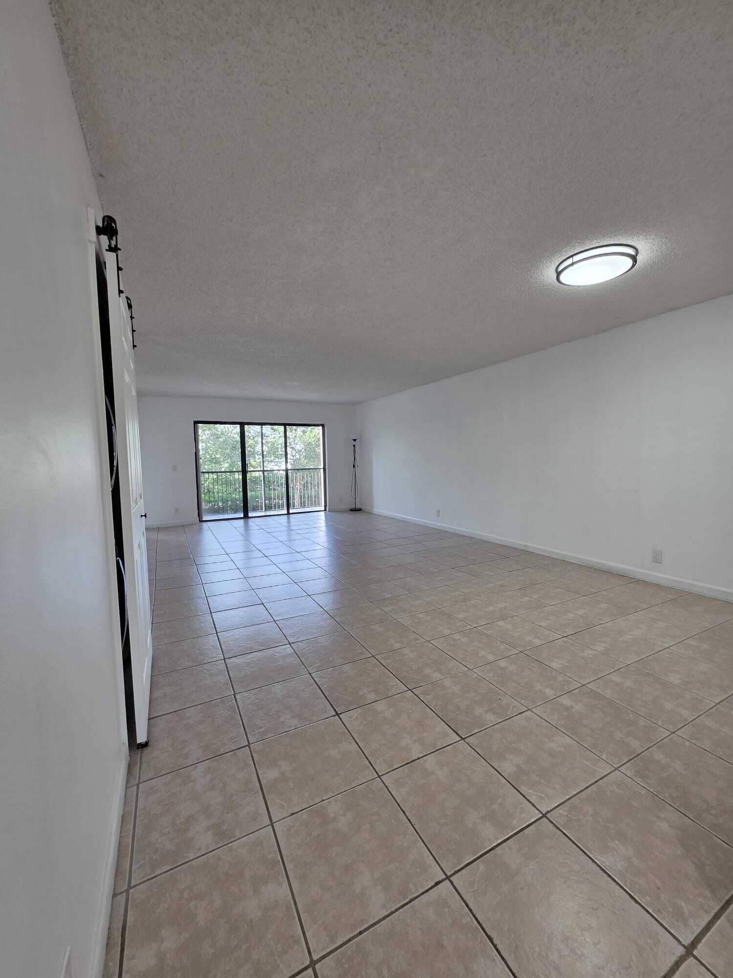 390 Racquet Club Road, #204, Weston, FL 33326 WhatsApp Image 2026-07-09 at 8.39.17 PM
