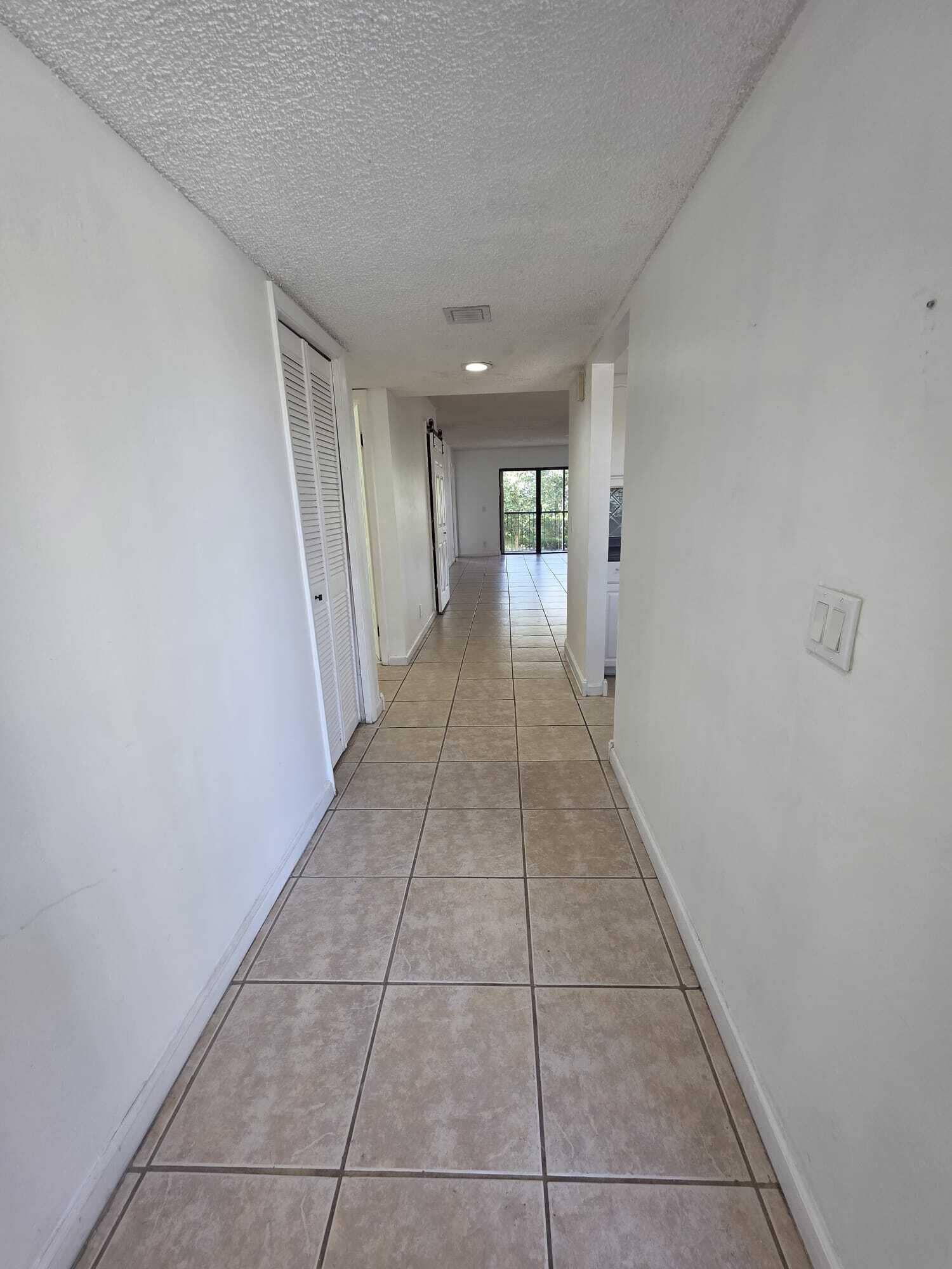 390 Racquet Club Road, #204, Weston, FL 33326 WhatsApp Image 2026-07-09 at 8.39.17 PM