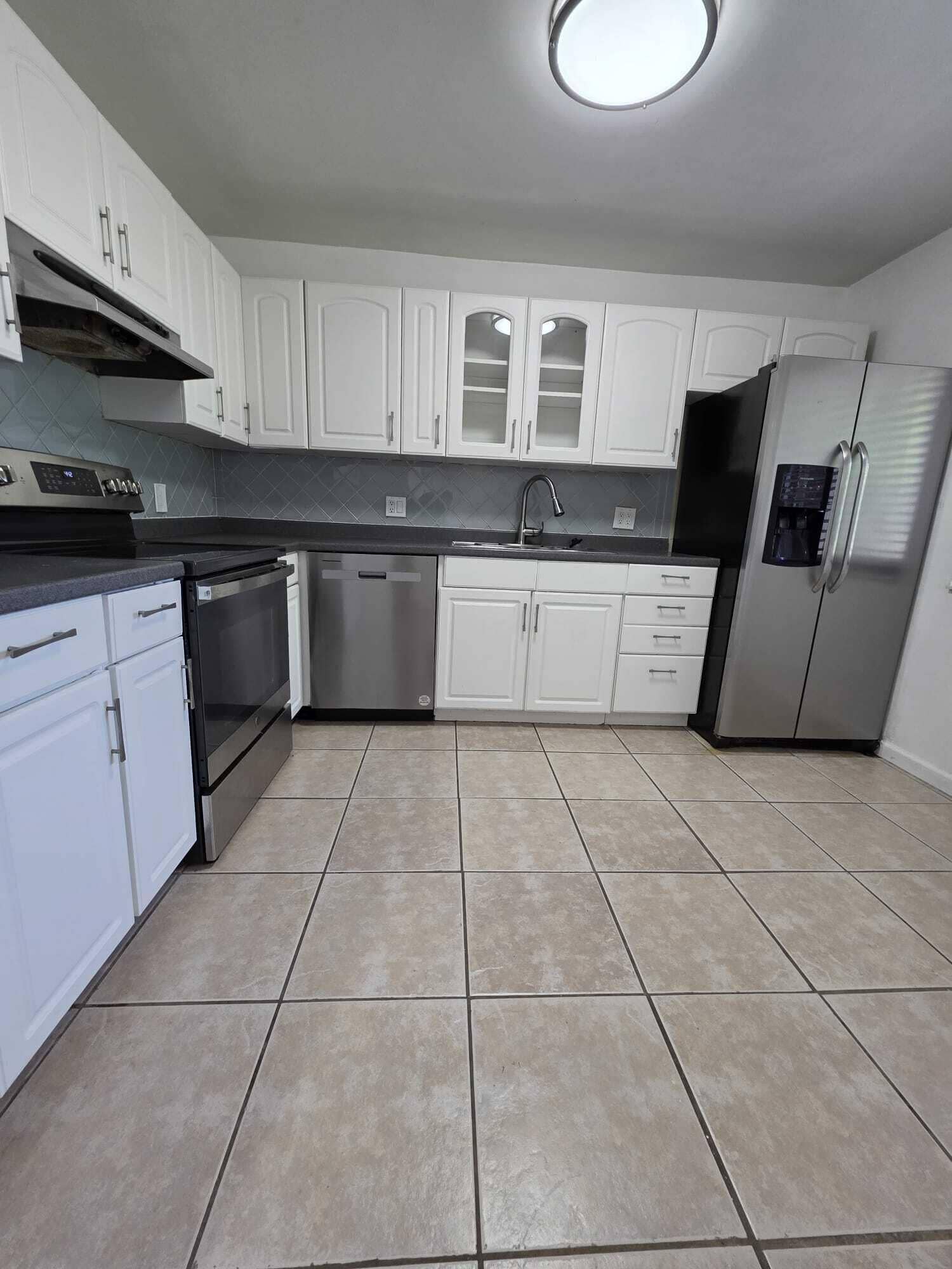 390 Racquet Club Road, #204, Weston, FL 33326 WhatsApp Image 2026-07-09 at 8.39.17 PM