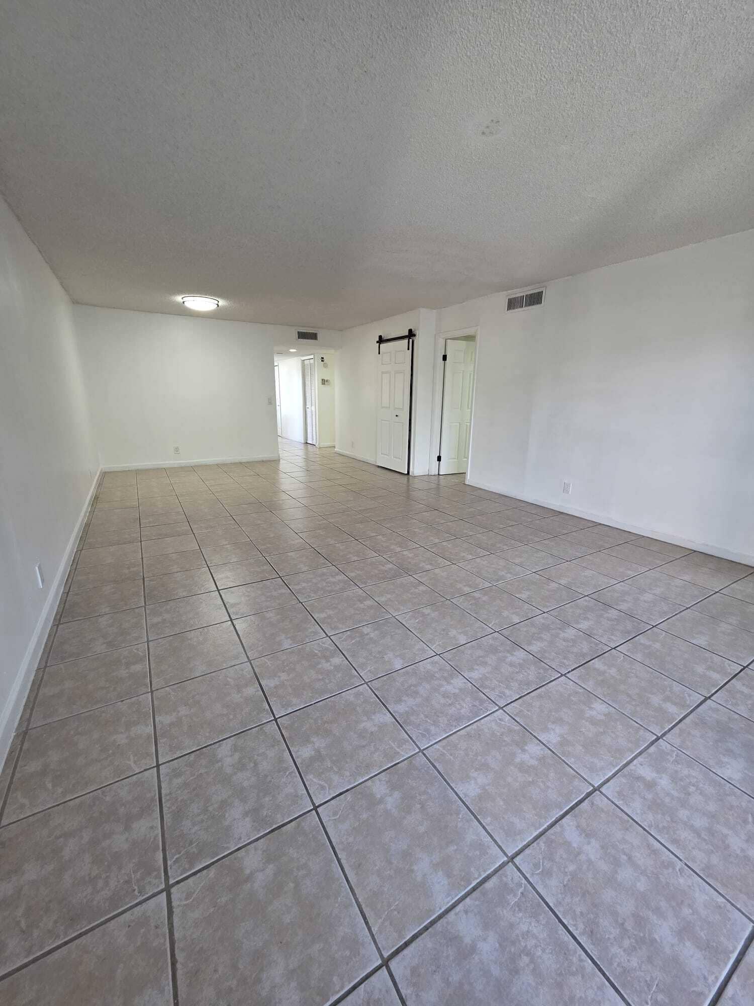 390 Racquet Club Road, #204, Weston, FL 33326 WhatsApp Image 2026-07-09 at 8.39.18 PM