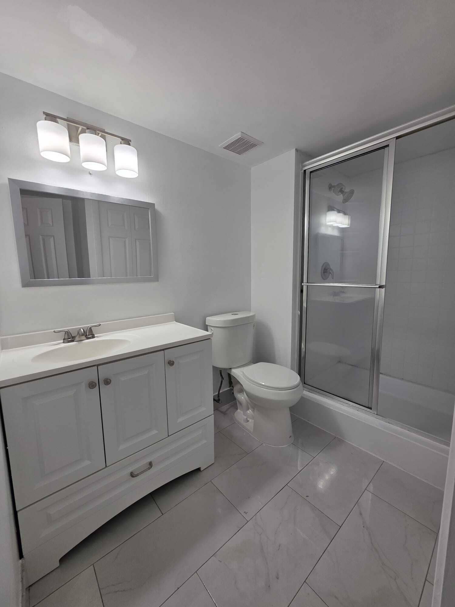 390 Racquet Club Road, #204, Weston, FL 33326 WhatsApp Image 2026-07-09 at 8.39.17 PM