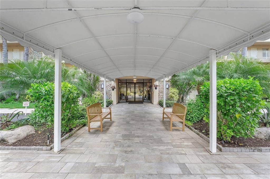 804 Cypress Grove Lane, #508, Pompano Beach, FL 33069 CG bldg entry GetMedia (1)