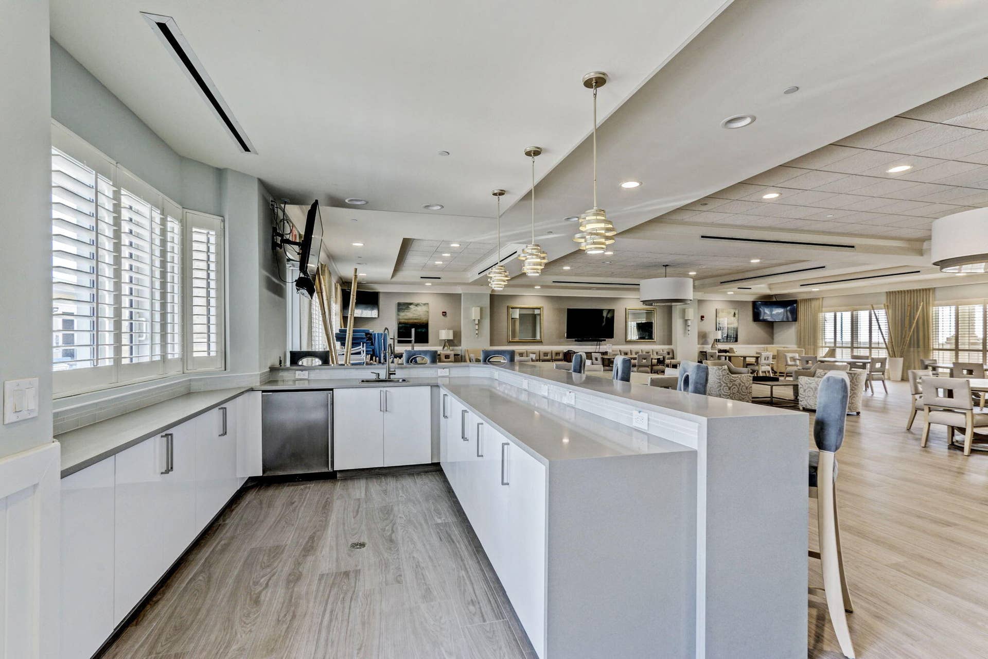 2650 Lake Shore Drive, #1005, Riviera Beach, FL 33404 CLUBHOUSE