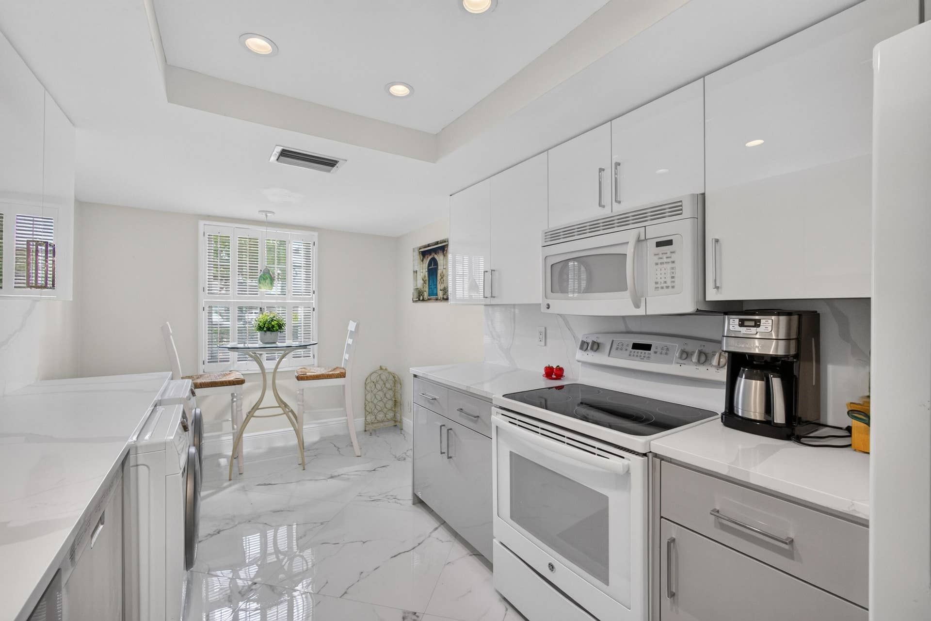 1251 Sugar Sands Boulevard, #125, Singer Island, FL 33404 KITCHEN