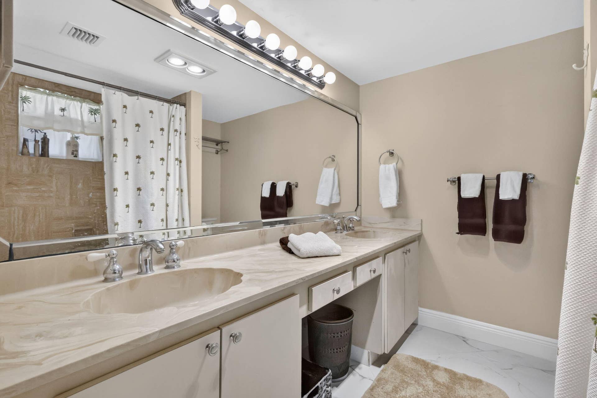 1251 Sugar Sands Boulevard, #125, Singer Island, FL 33404 MASTER BATH