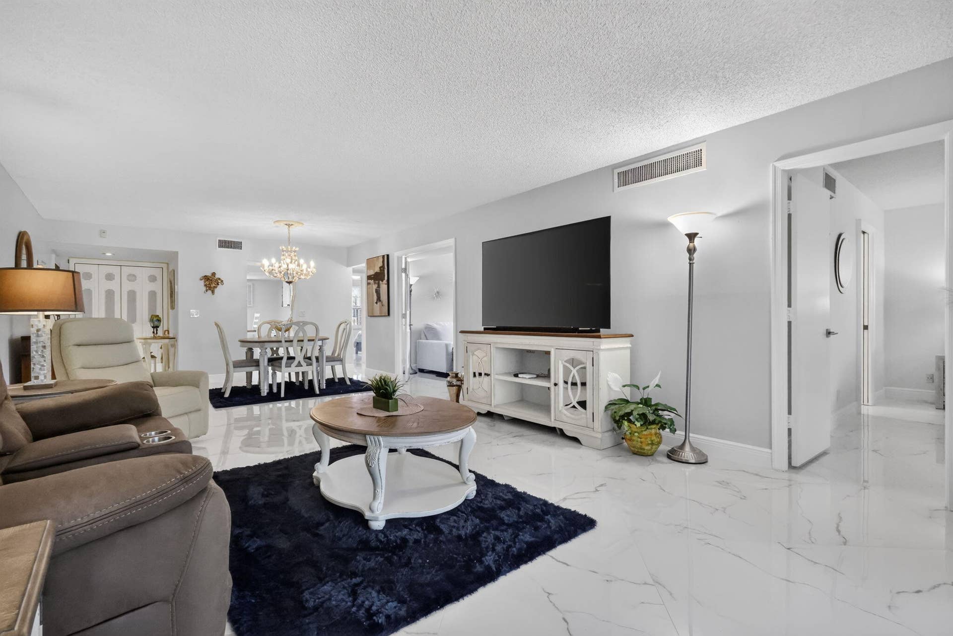 1251 Sugar Sands Boulevard, #125, Singer Island, FL 33404 LIVING ROOM