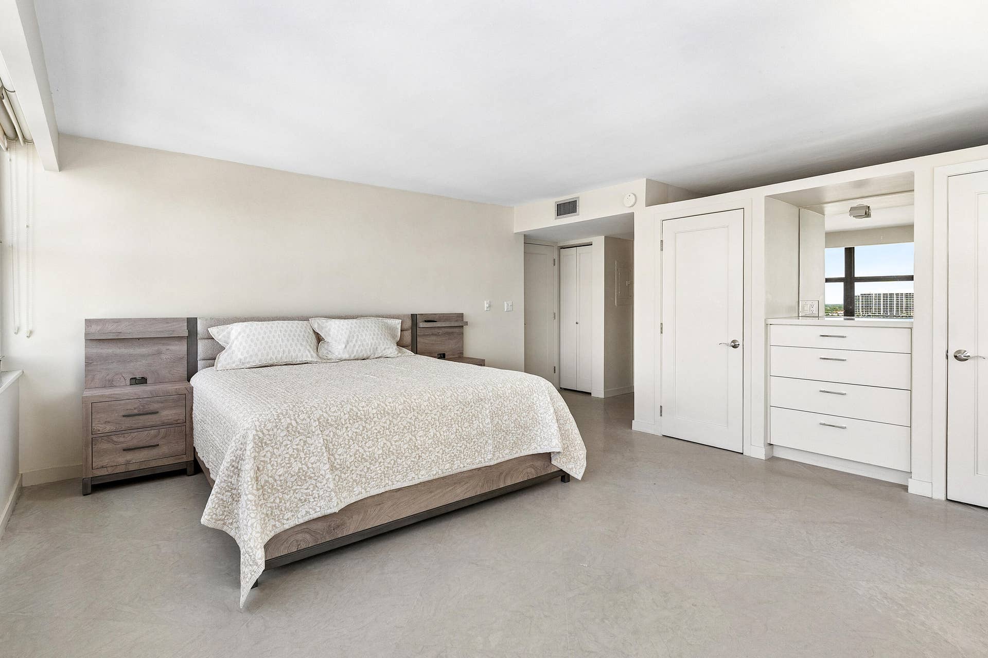 936 Intracoastal Drive, #12h, Fort Lauderdale, FL 33304 015-936IntracoastalDrive-12H-FortLauderd