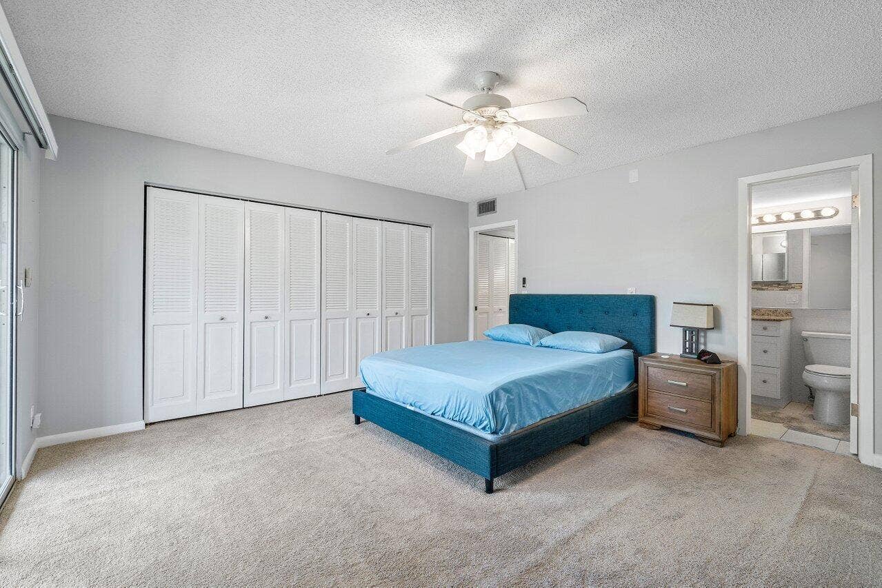 015-2046RexfordC-BocaRaton-FL-33434-SMAL