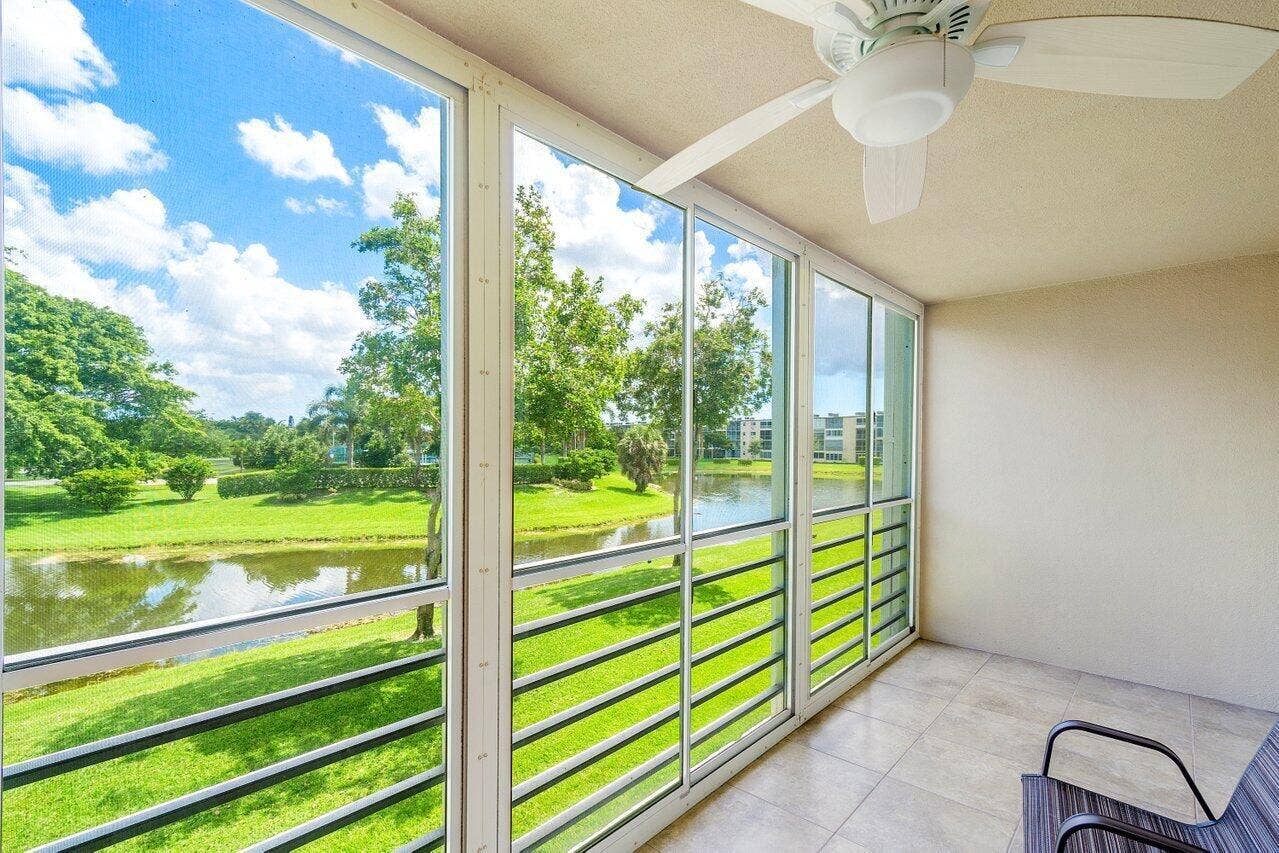 021-2046RexfordC-BocaRaton-FL-33434-SMAL