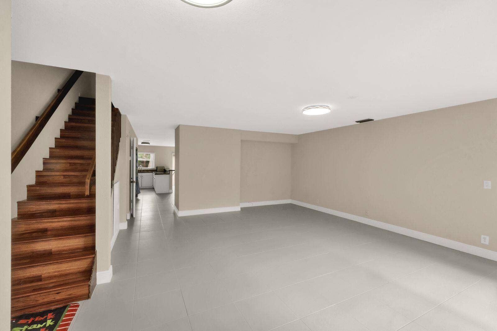 4295 Coral Springs Drive, #3c, Coral Springs, FL 33065 HALLWAY