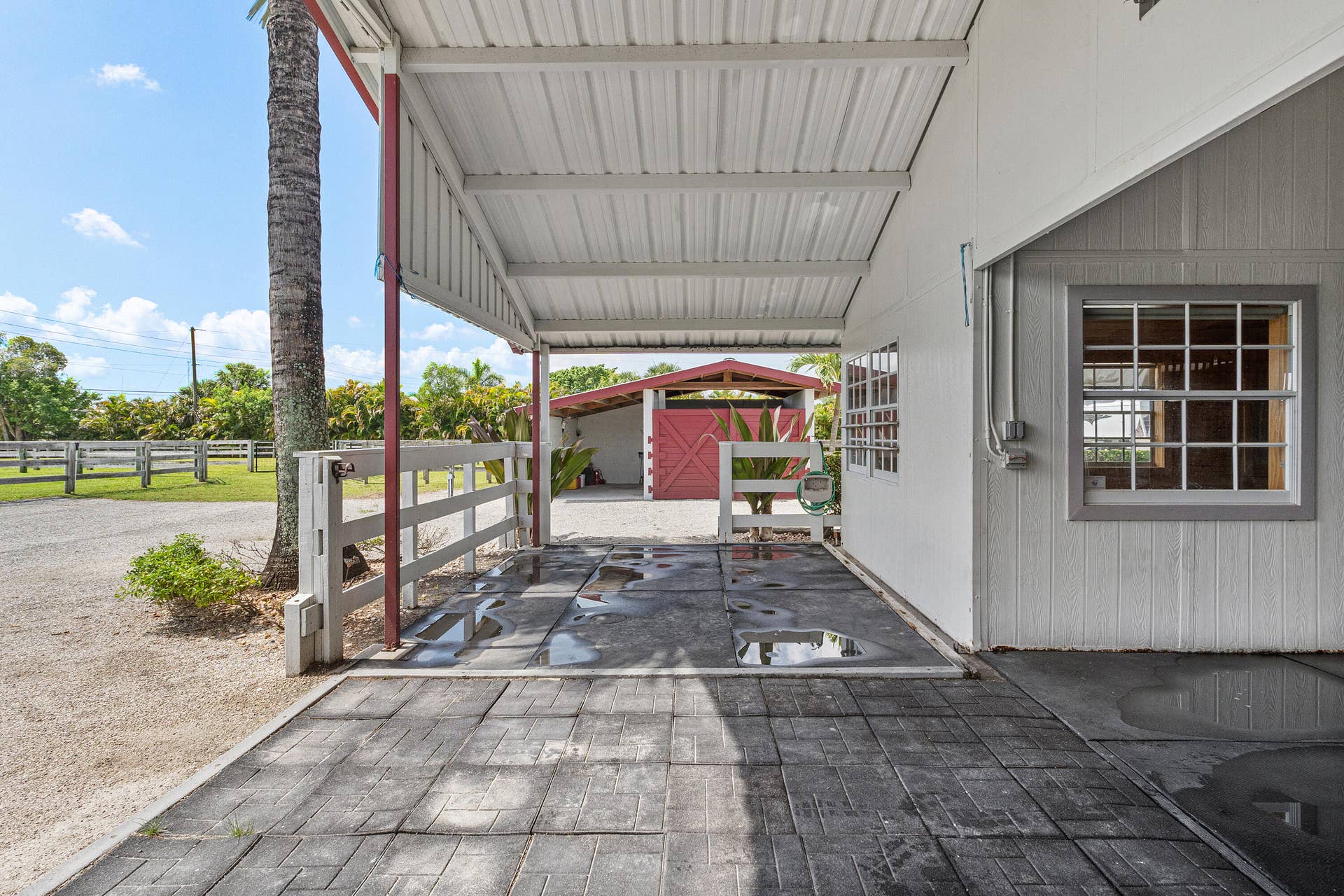 4101 120th Avenue S, Wellington, FL 33449 primary barn