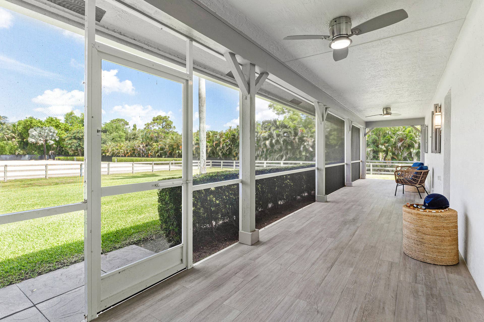 4101 120th Avenue S, Wellington, FL 33449 massive screened porch