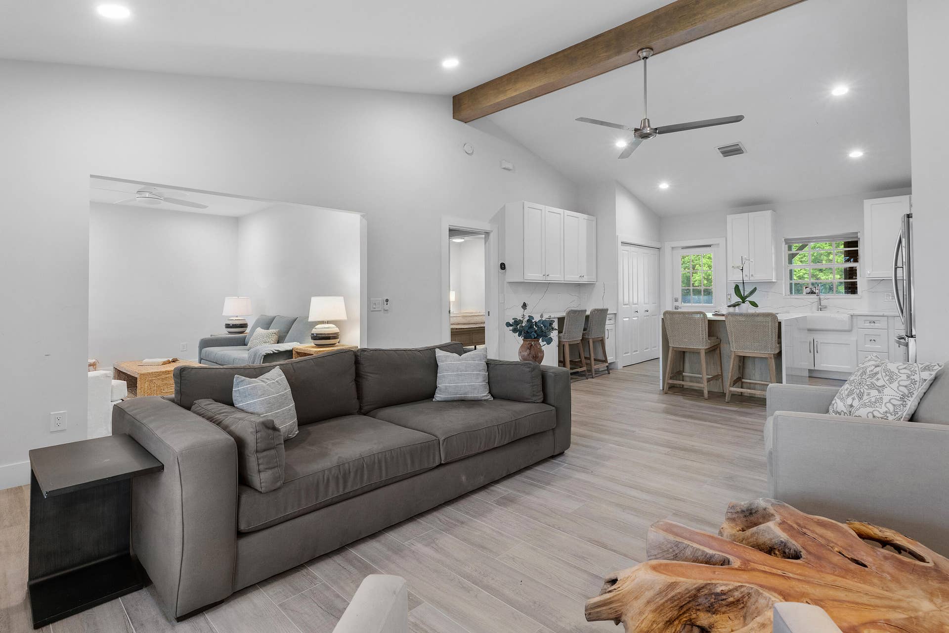 4101 120th Avenue S, Wellington, FL 33449 high ceilings