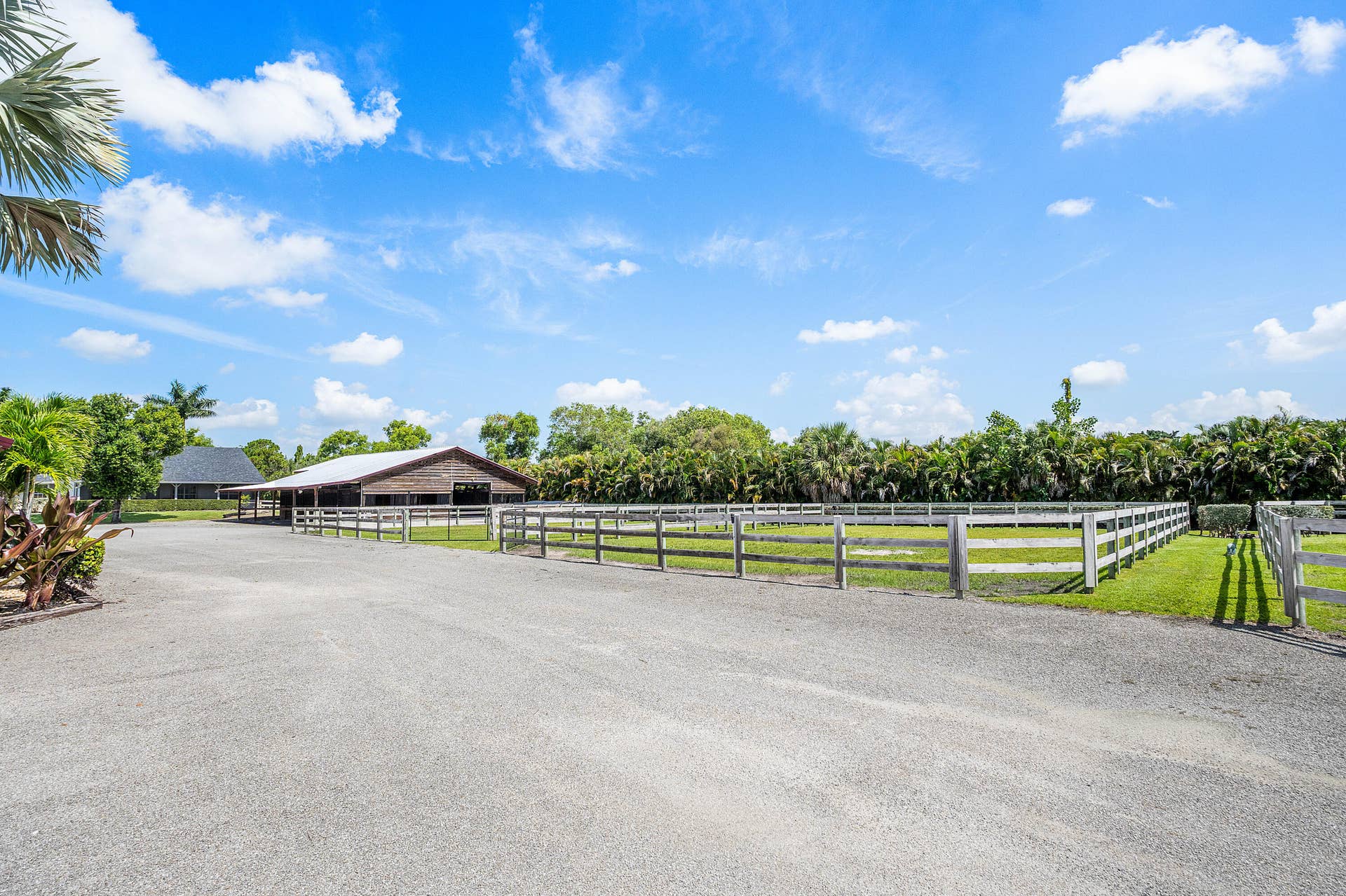 4101 120th Avenue S, Wellington, FL 33449 well maintained