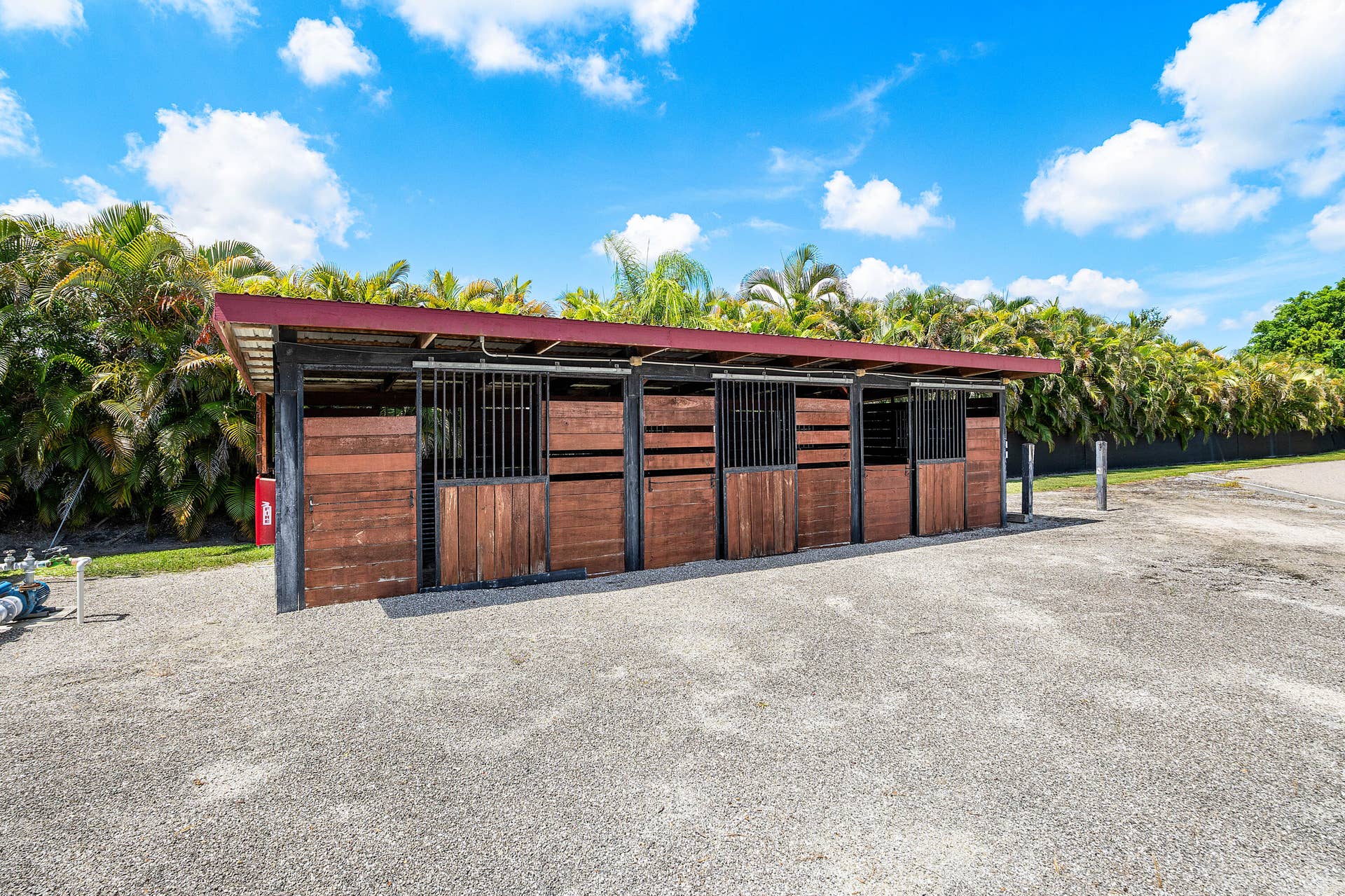4101 120th Avenue S, Wellington, FL 33449 stalls