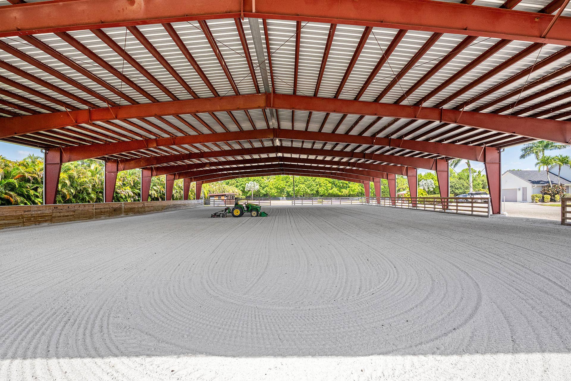 4101 120th Avenue S, Wellington, FL 33449 Spectacular covered arena