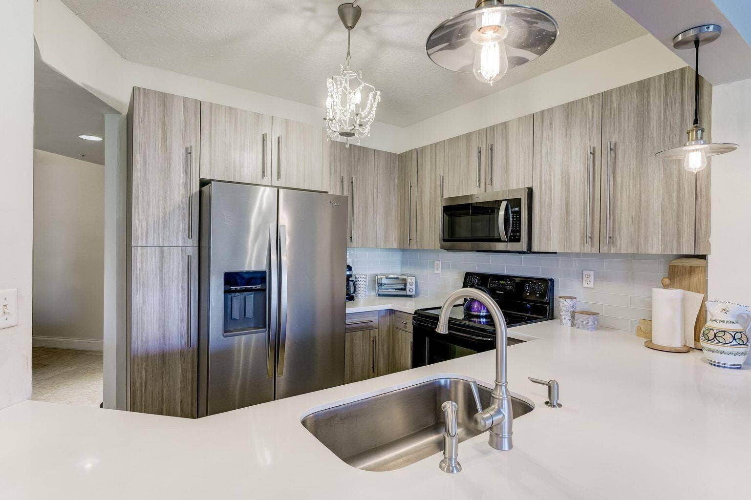 300 Uno Lago Drive, #303, Juno Beach, FL 33408 Kitchen