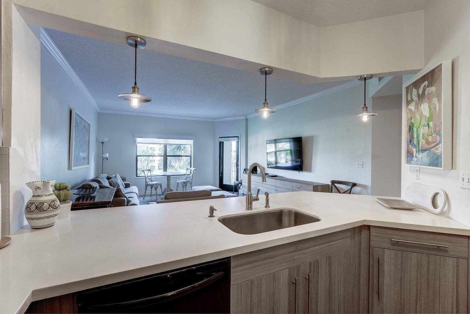 300 Uno Lago Drive, #303, Juno Beach, FL 33408 Kitchen