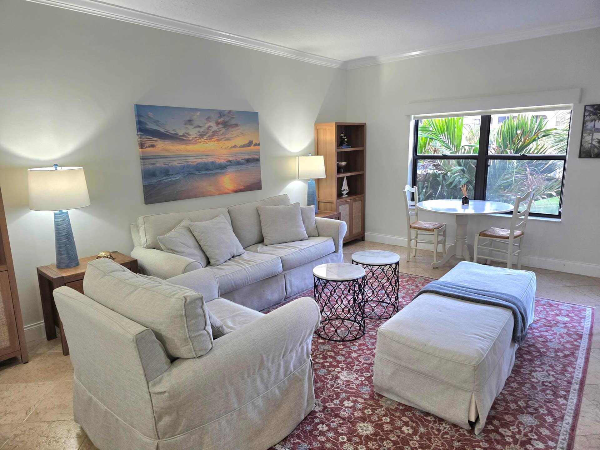 300 Uno Lago Drive, #303, Juno Beach, FL 33408 Living Space