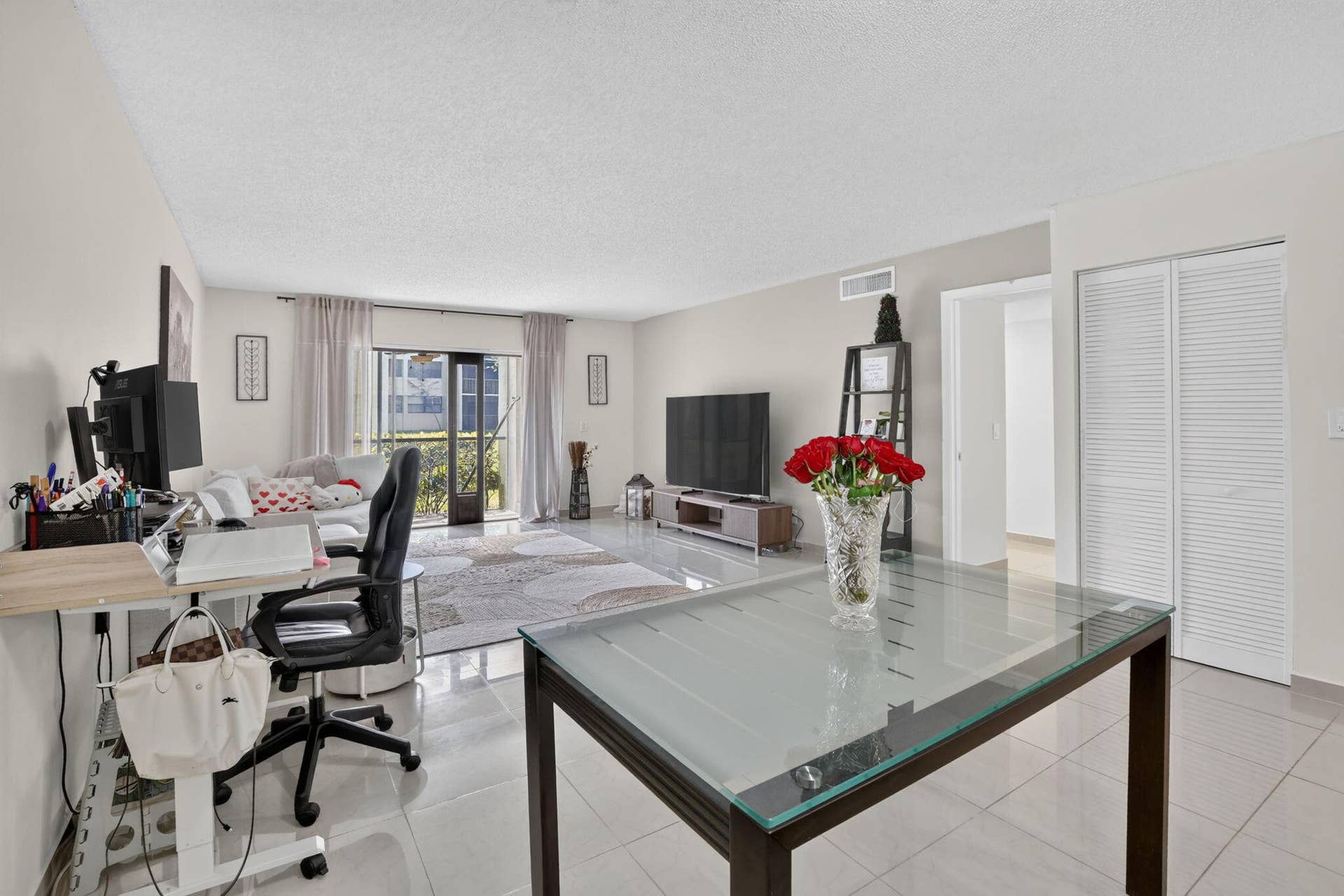 410 Lakeview Drive, #103, Weston, FL 33326 15-web-or-mls-_A7A5676