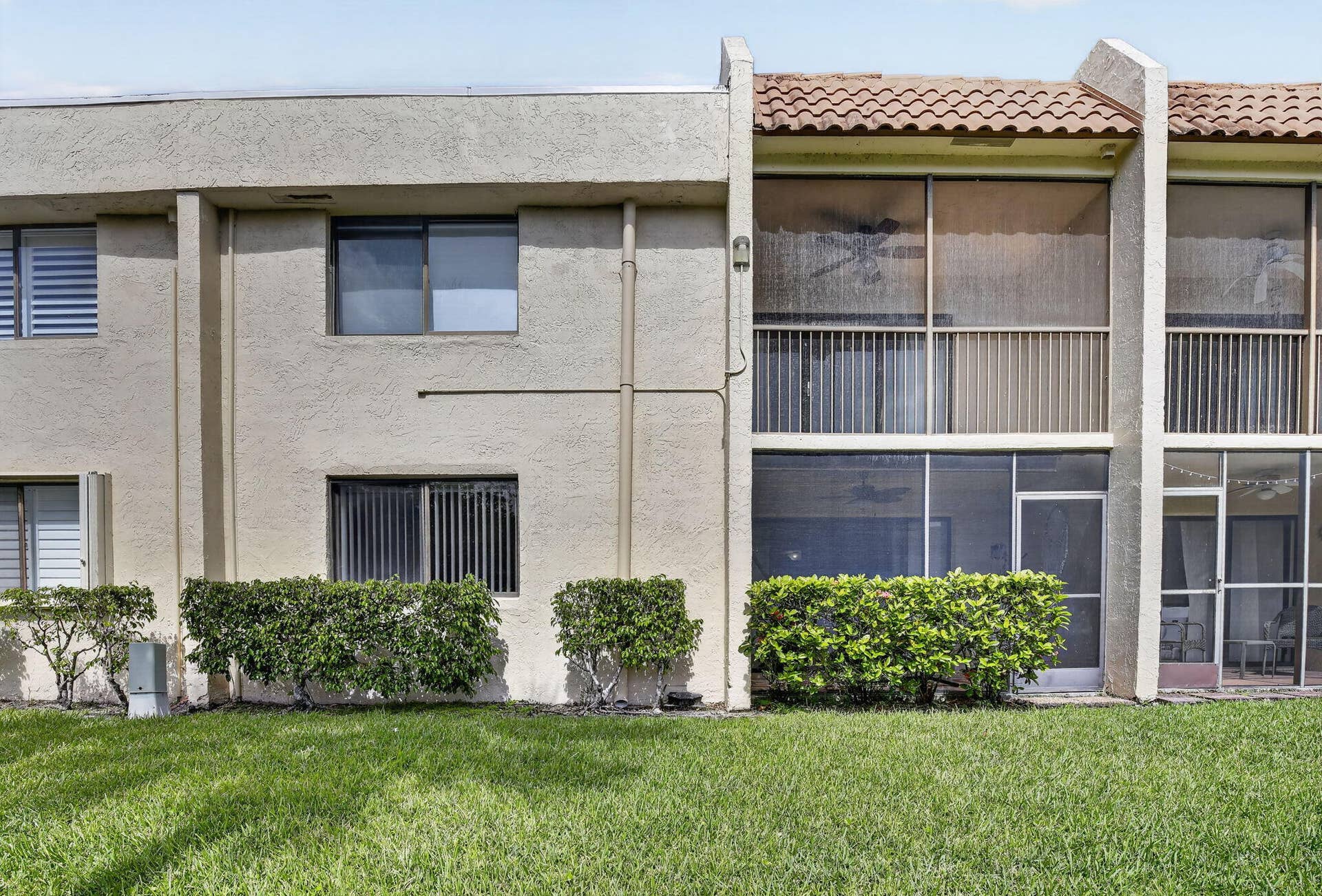 410 Lakeview Drive, #103, Weston, FL 33326 41-web-or-mls-_A7A5557