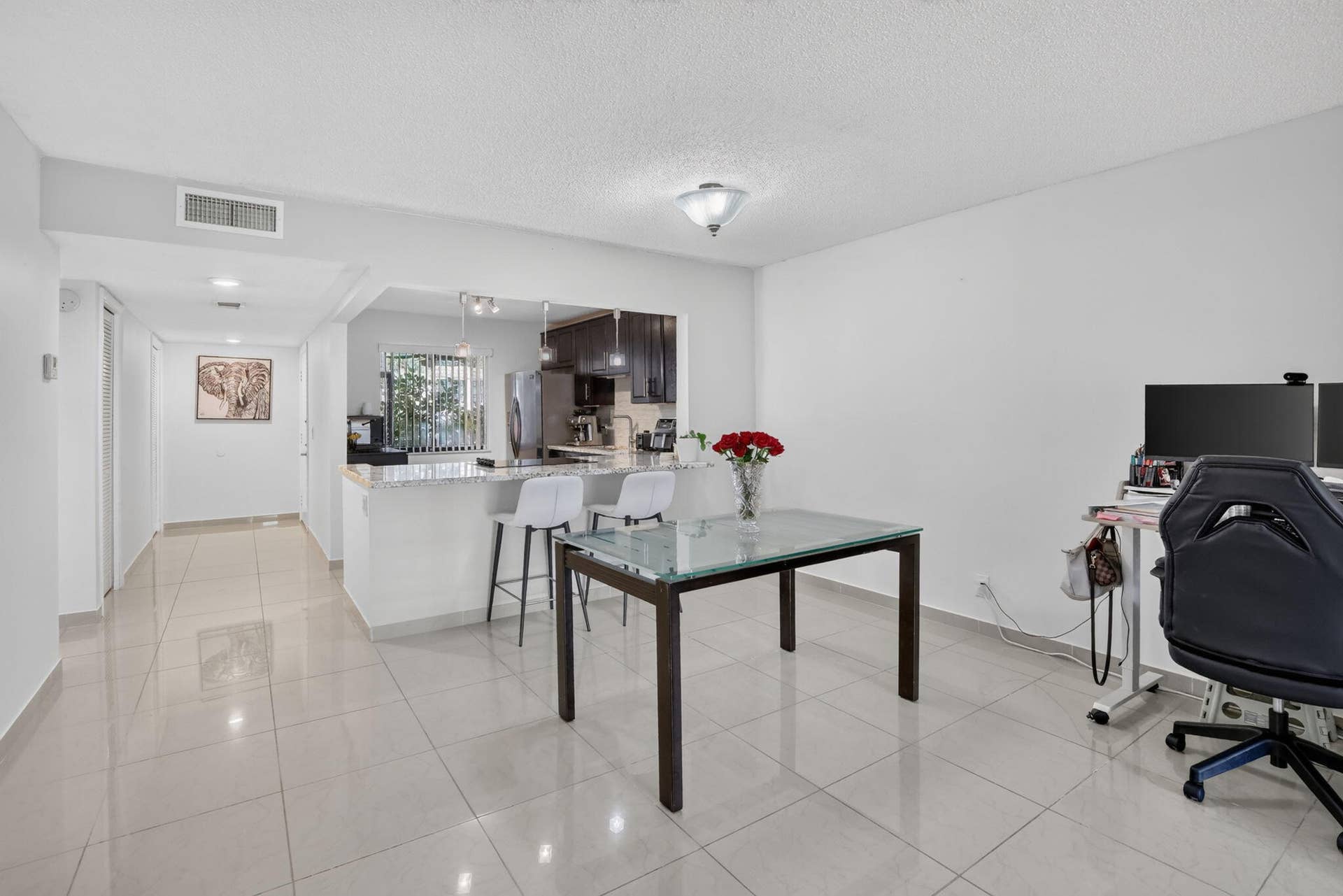 410 Lakeview Drive, #103, Weston, FL 33326 17-web-or-mls-_A7A5686