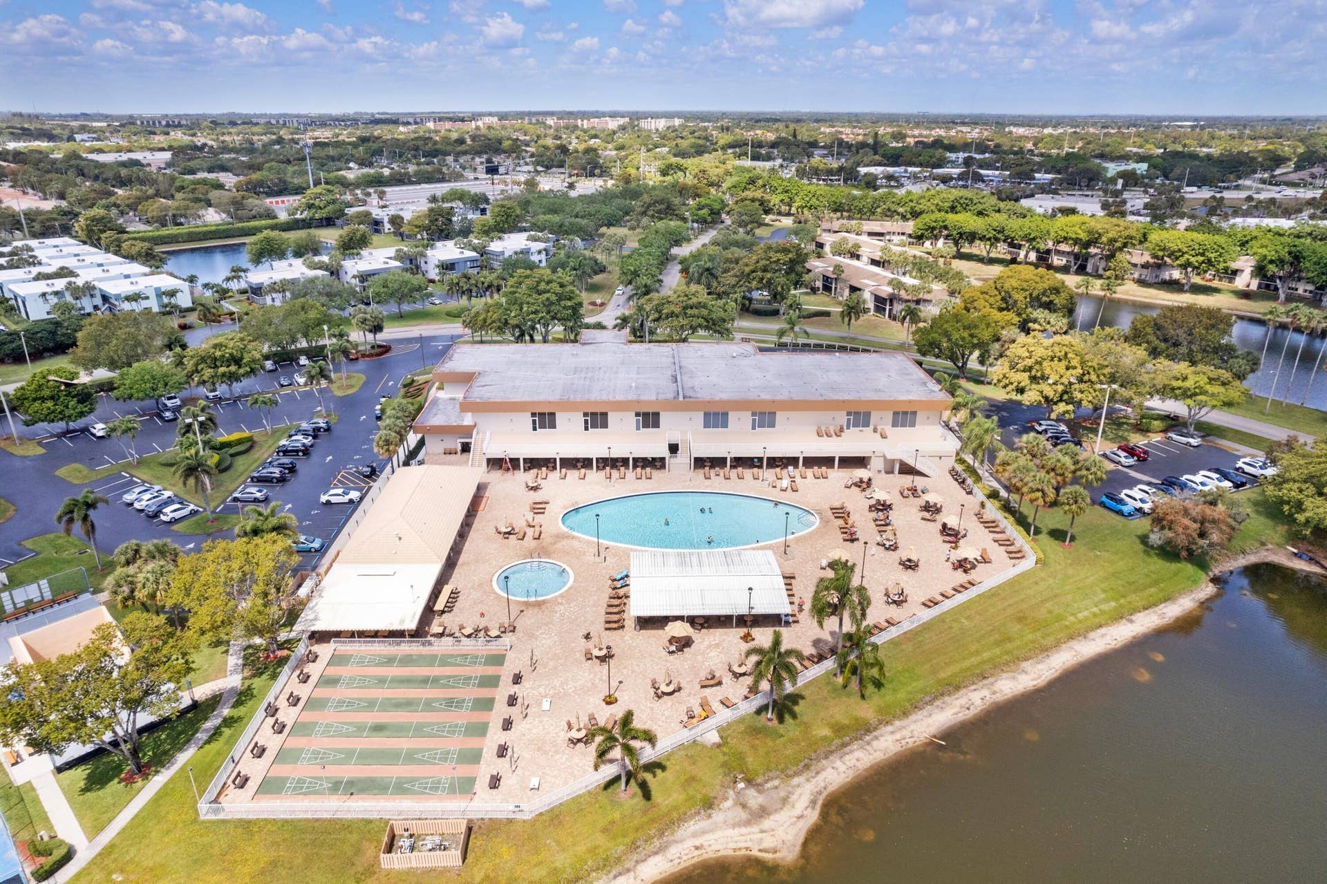 15450 Pembridge Avenue, #164, Delray Beach, Delray Beach, FL 33484 Pool & Patio