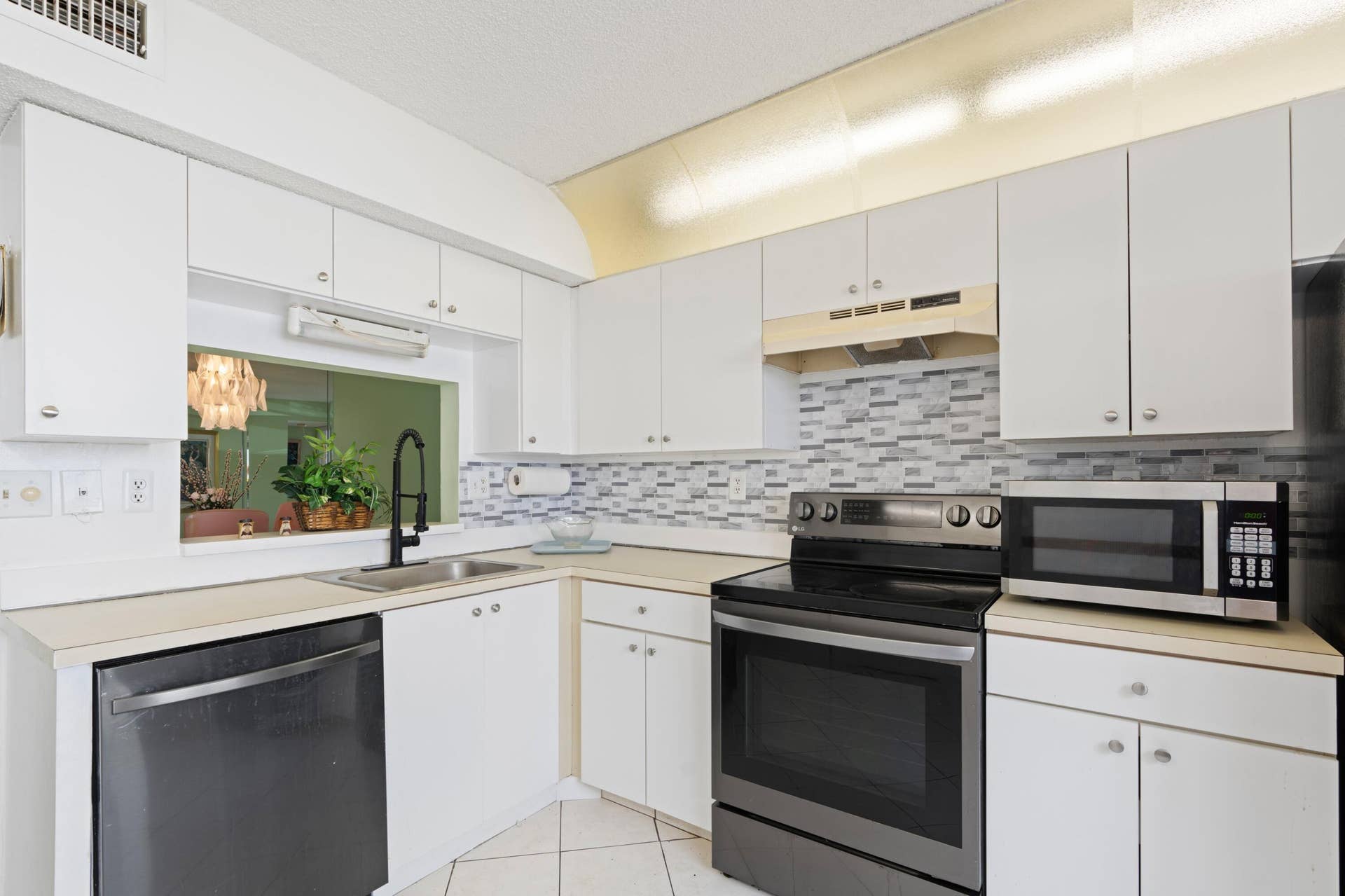 15450 Pembridge Avenue, #164, Delray Beach, Delray Beach, FL 33484 Kitchen