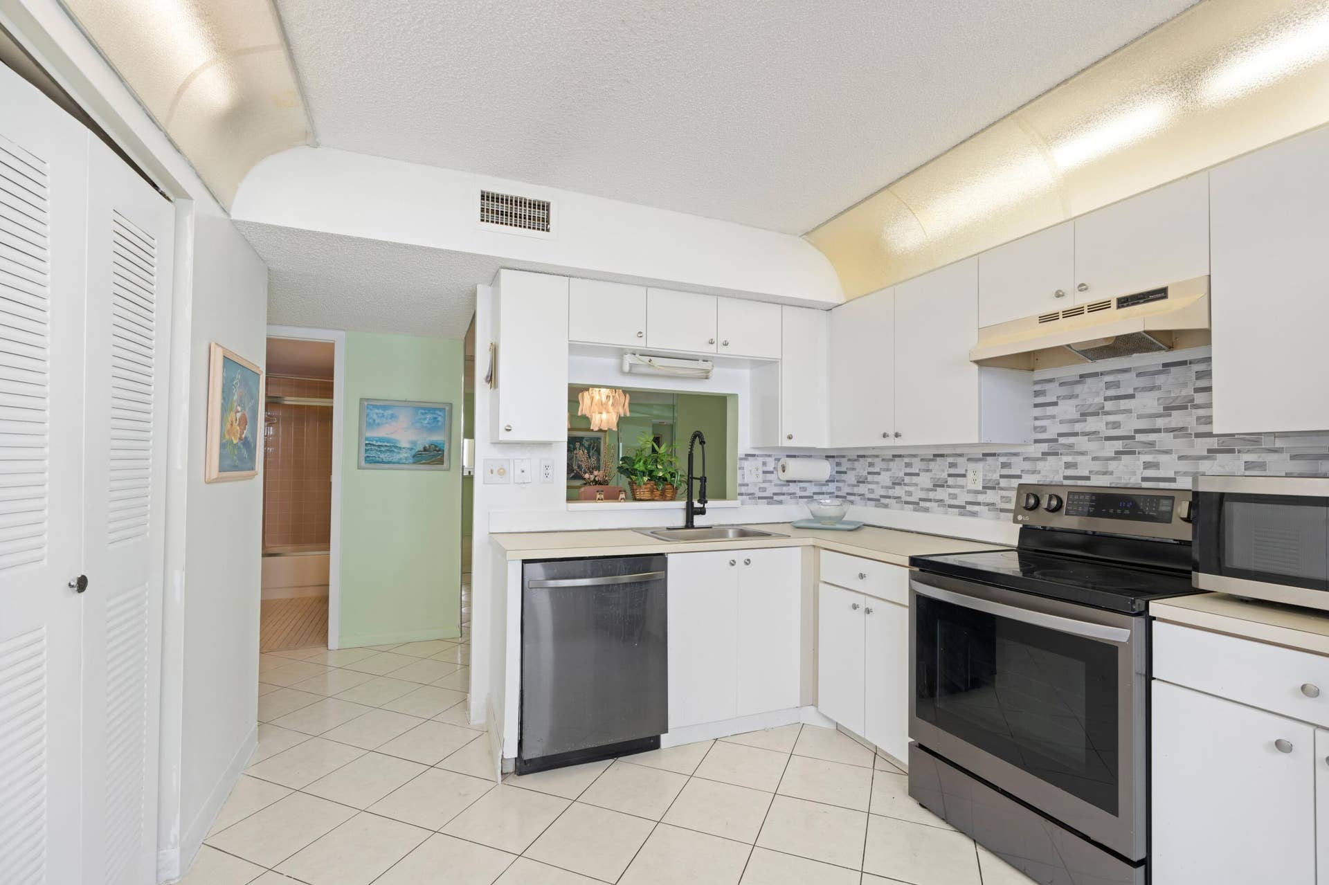 15450 Pembridge Avenue, #164, Delray Beach, Delray Beach, FL 33484 Kitchen