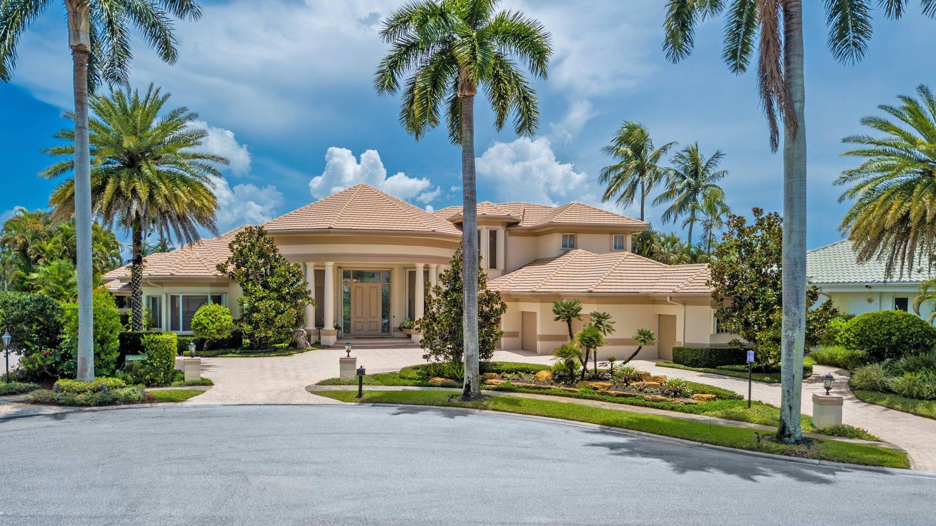 6949 Lake Estates Court, Boca Raton, FL 33496 exterior
