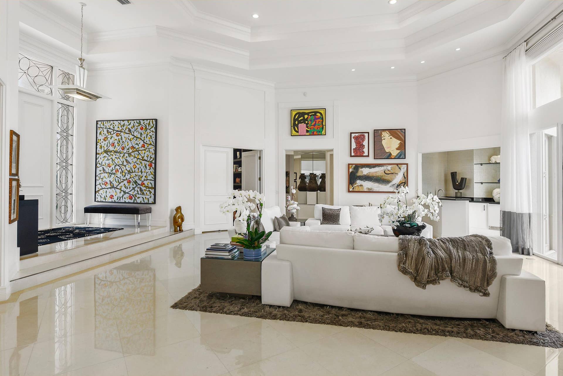 6949 Lake Estates Court, Boca Raton, FL 33496 living room