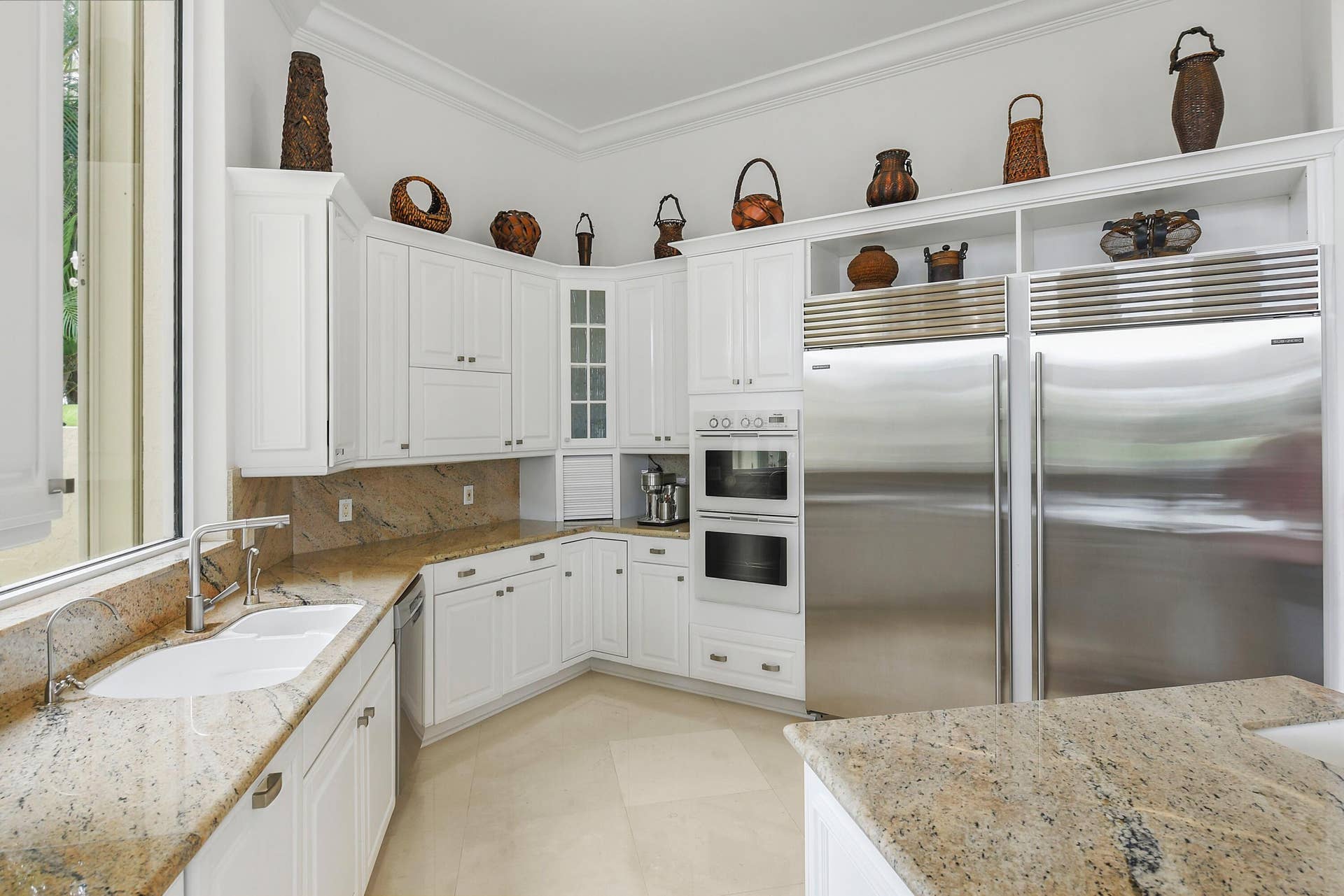 6949 Lake Estates Court, Boca Raton, FL 33496 kitchen