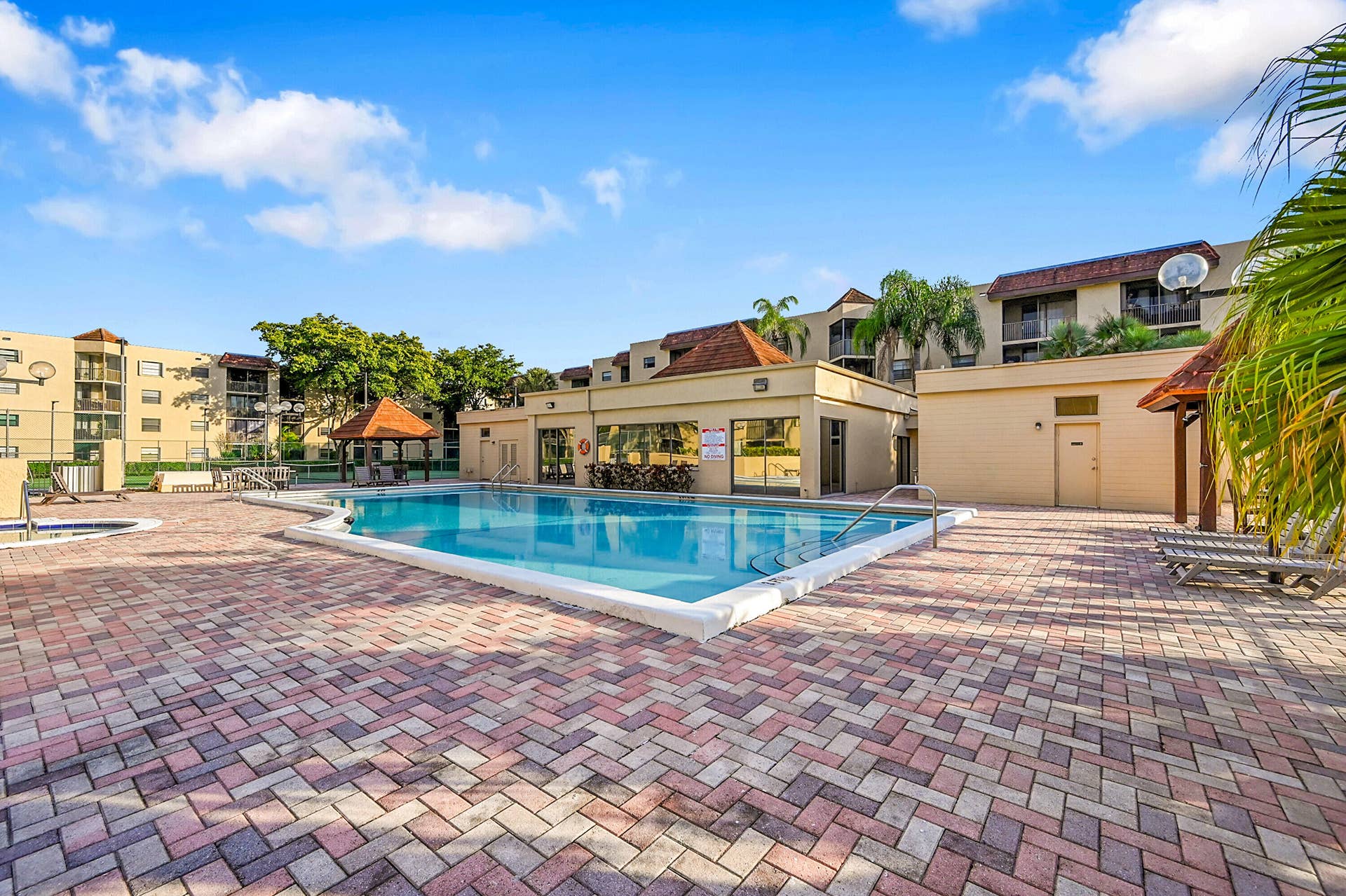 10401 W Broward Boulevard, #401, Plantation, Plantation, FL 33324 64_community
