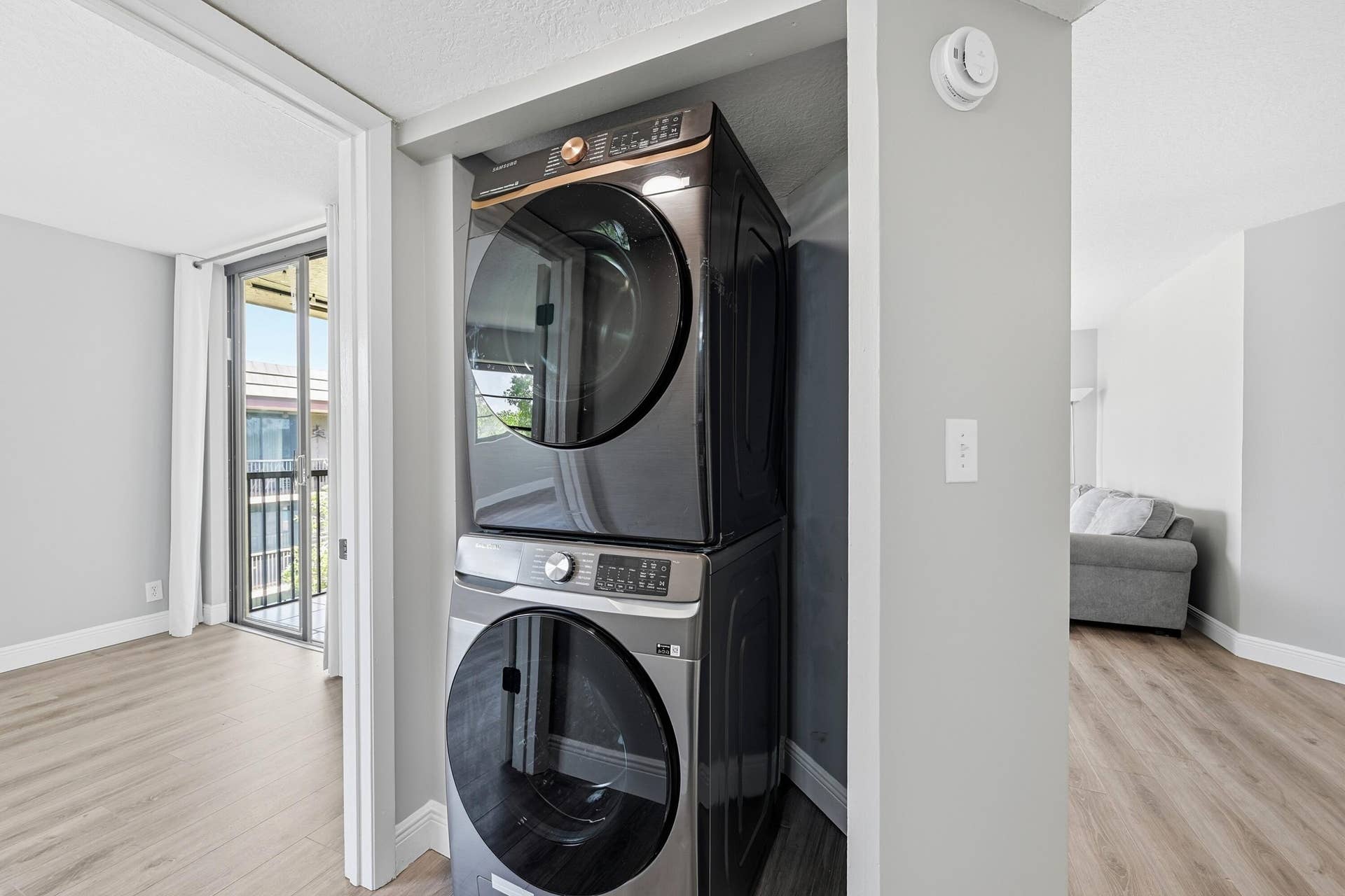 10401 W Broward Boulevard, #401, Plantation, Plantation, FL 33324 24_laundry
