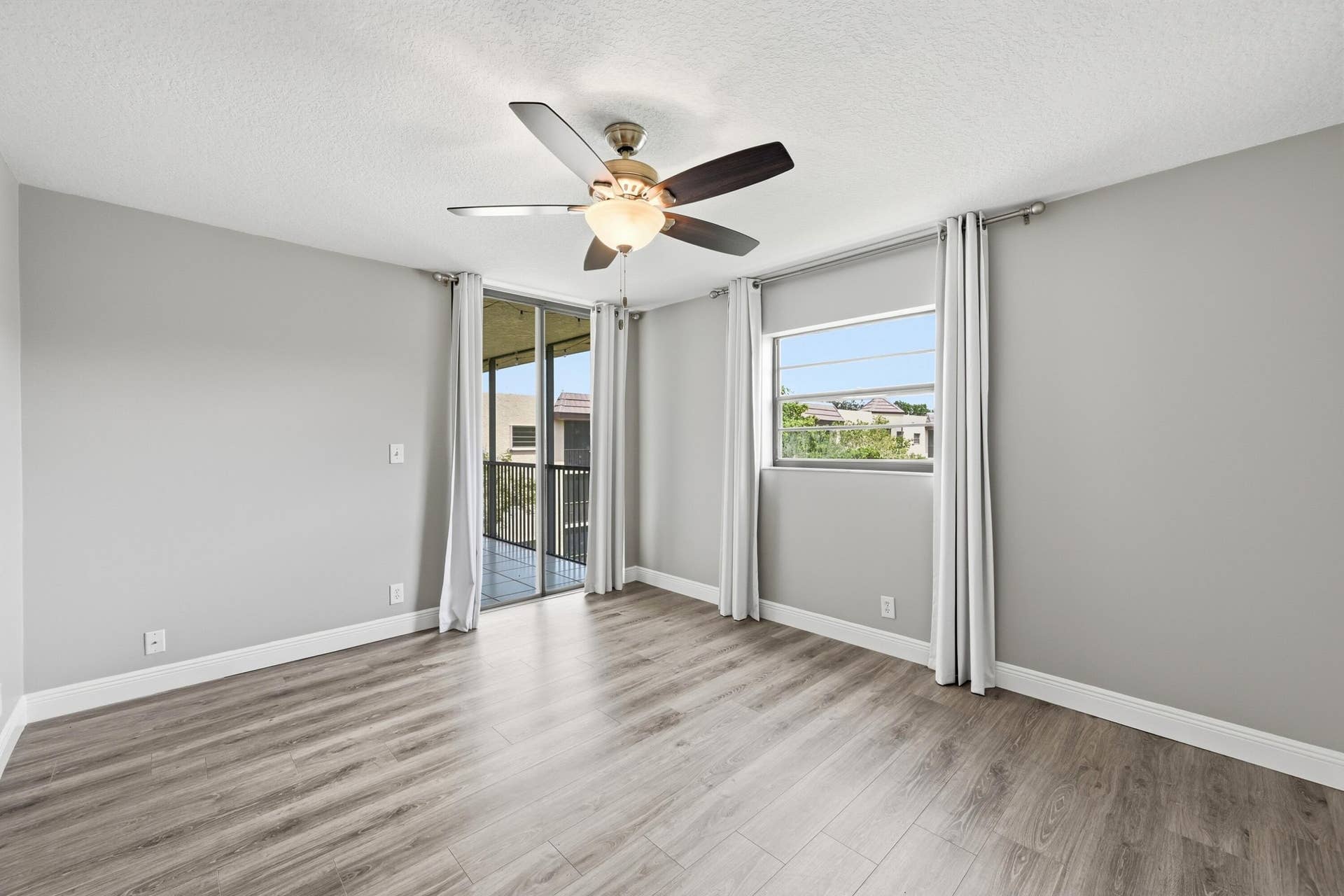 10401 W Broward Boulevard, #401, Plantation, Plantation, FL 33324 20_primary bedroom