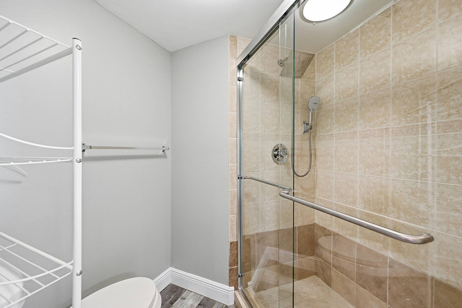 10401 W Broward Boulevard, #401, Plantation, Plantation, FL 33324 23_primary bathroom