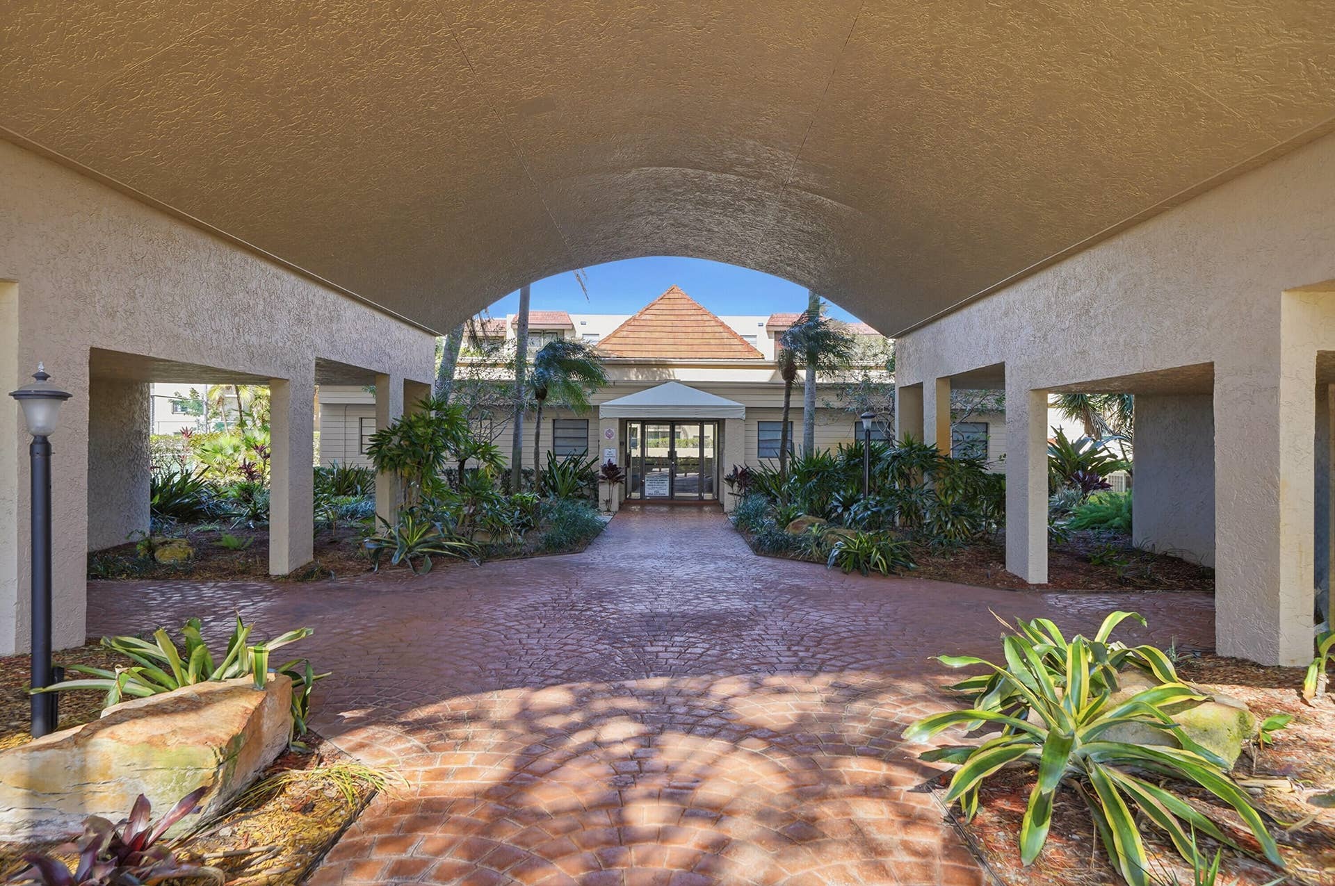 10401 W Broward Boulevard, #401, Plantation, Plantation, FL 33324 61_community