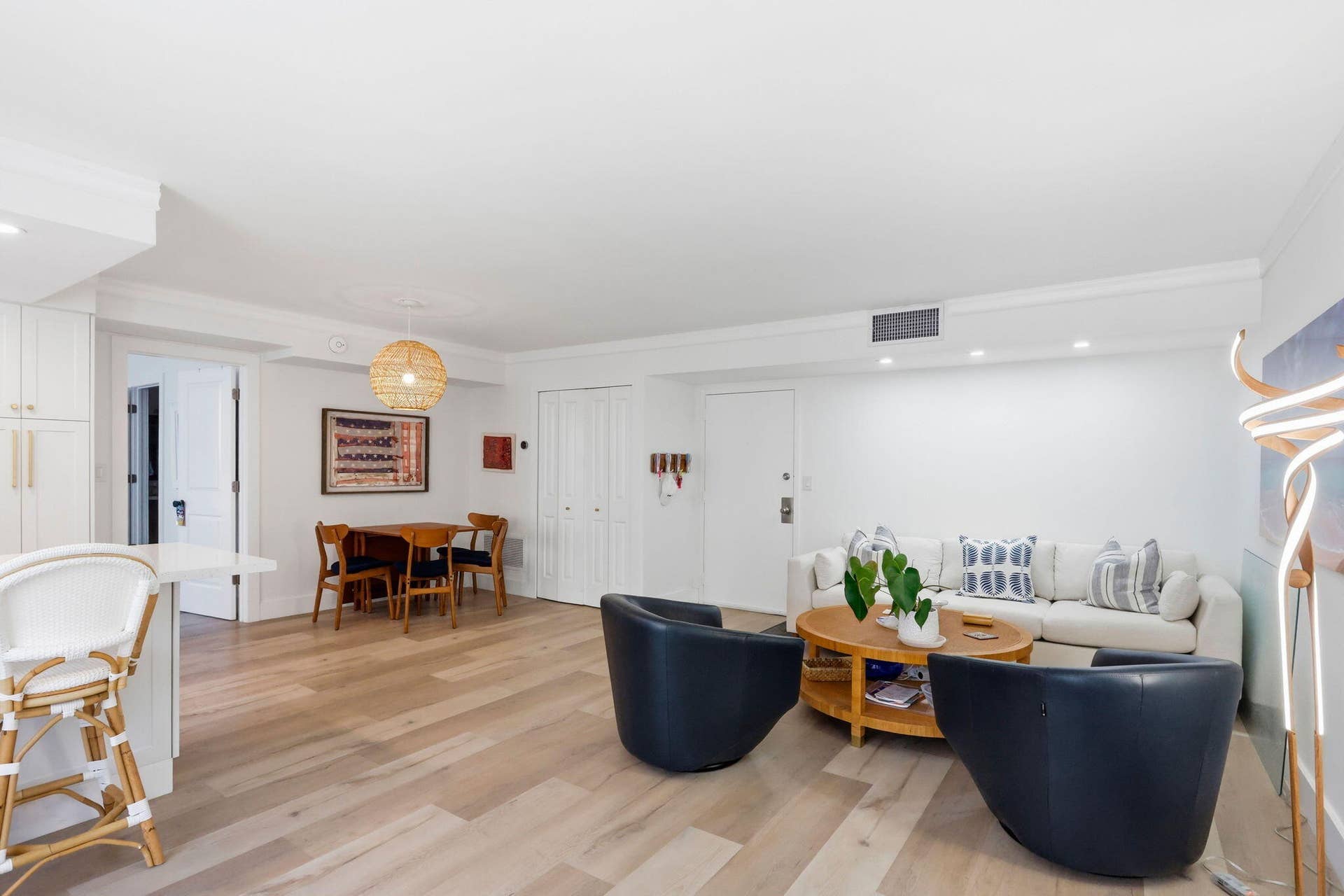 1239 Hillsboro Mile, #302, Hillsboro Beach, FL 33062 Open concept living space.
