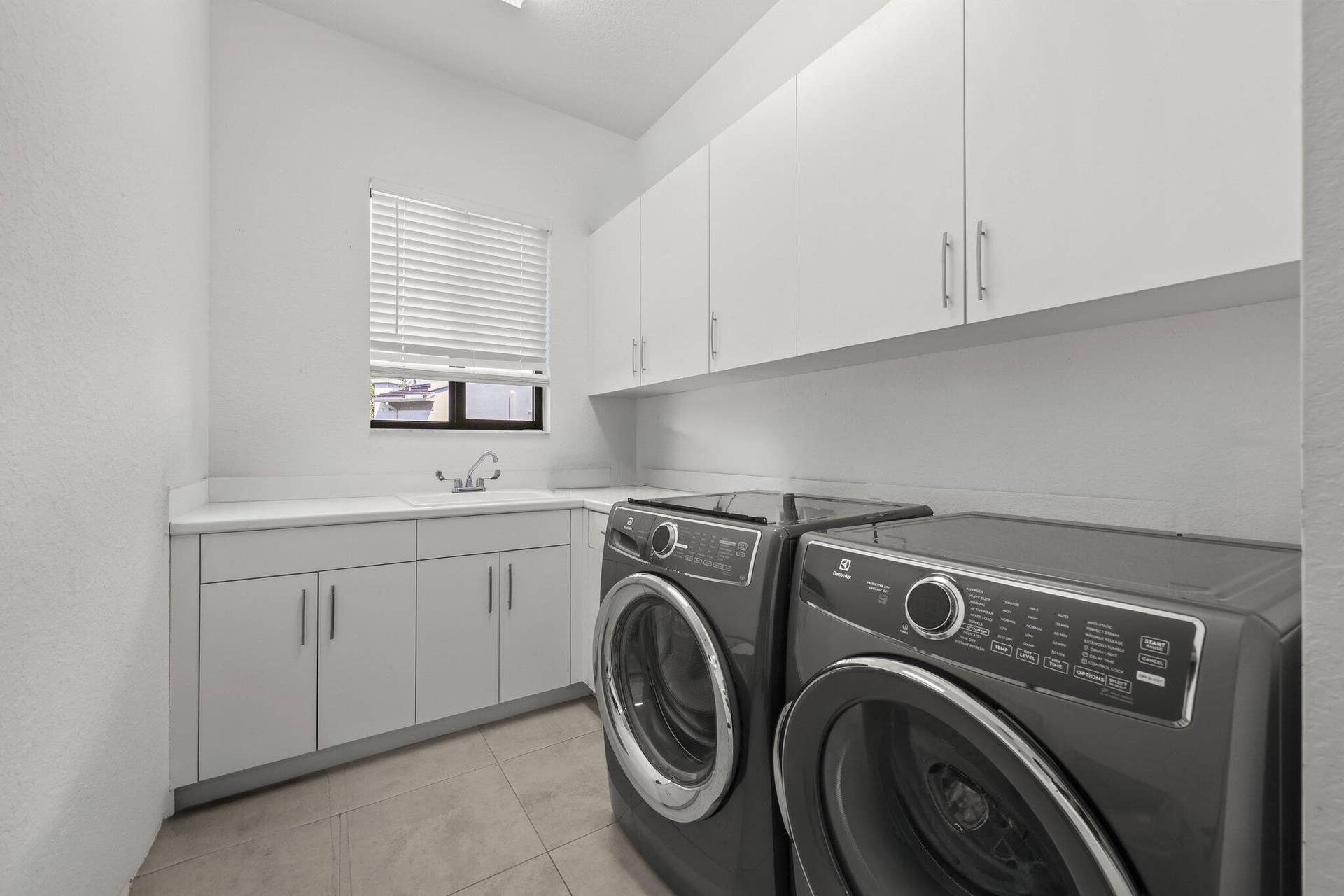 Downstairs launfry