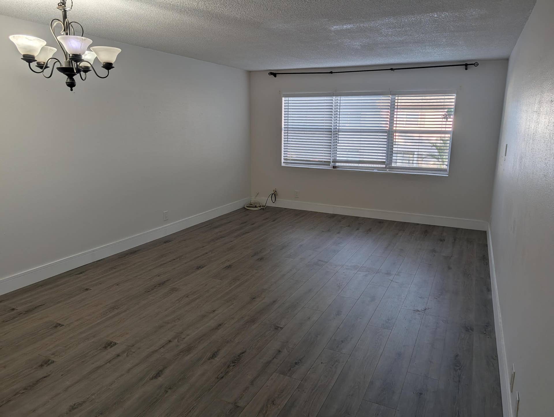 430 SE 2nd Avenue, #24, Deerfield Beach, Deerfield Beach, FL 33441 LIVINGGROOM