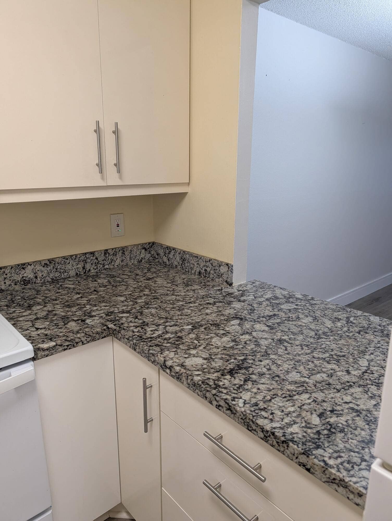 430 SE 2nd Avenue, #24, Deerfield Beach, Deerfield Beach, FL 33441 WORKSPACE