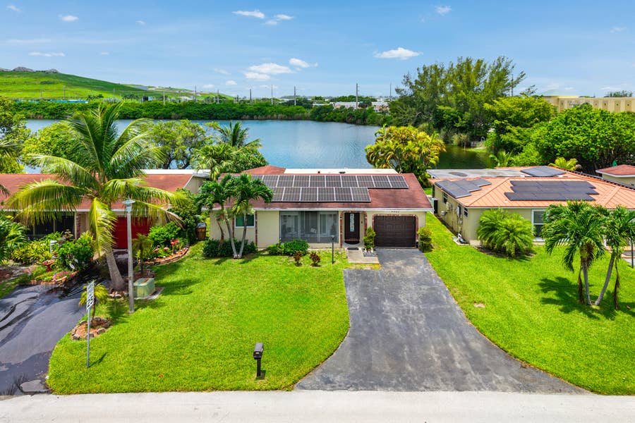 Property photo for 4901 NW 18th Avenue, Deerfield Beach, FL