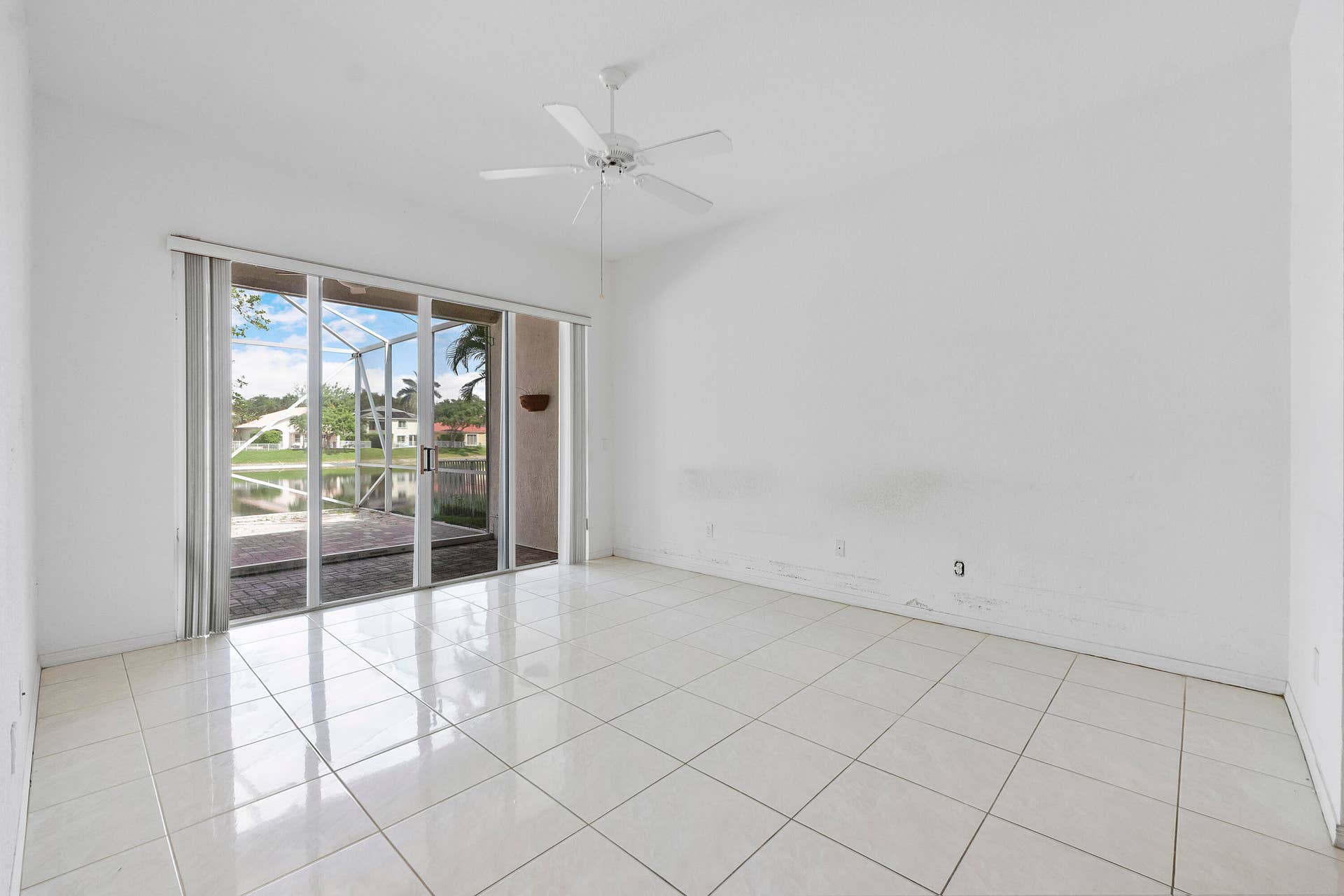 7591 Nw 59th Way_046