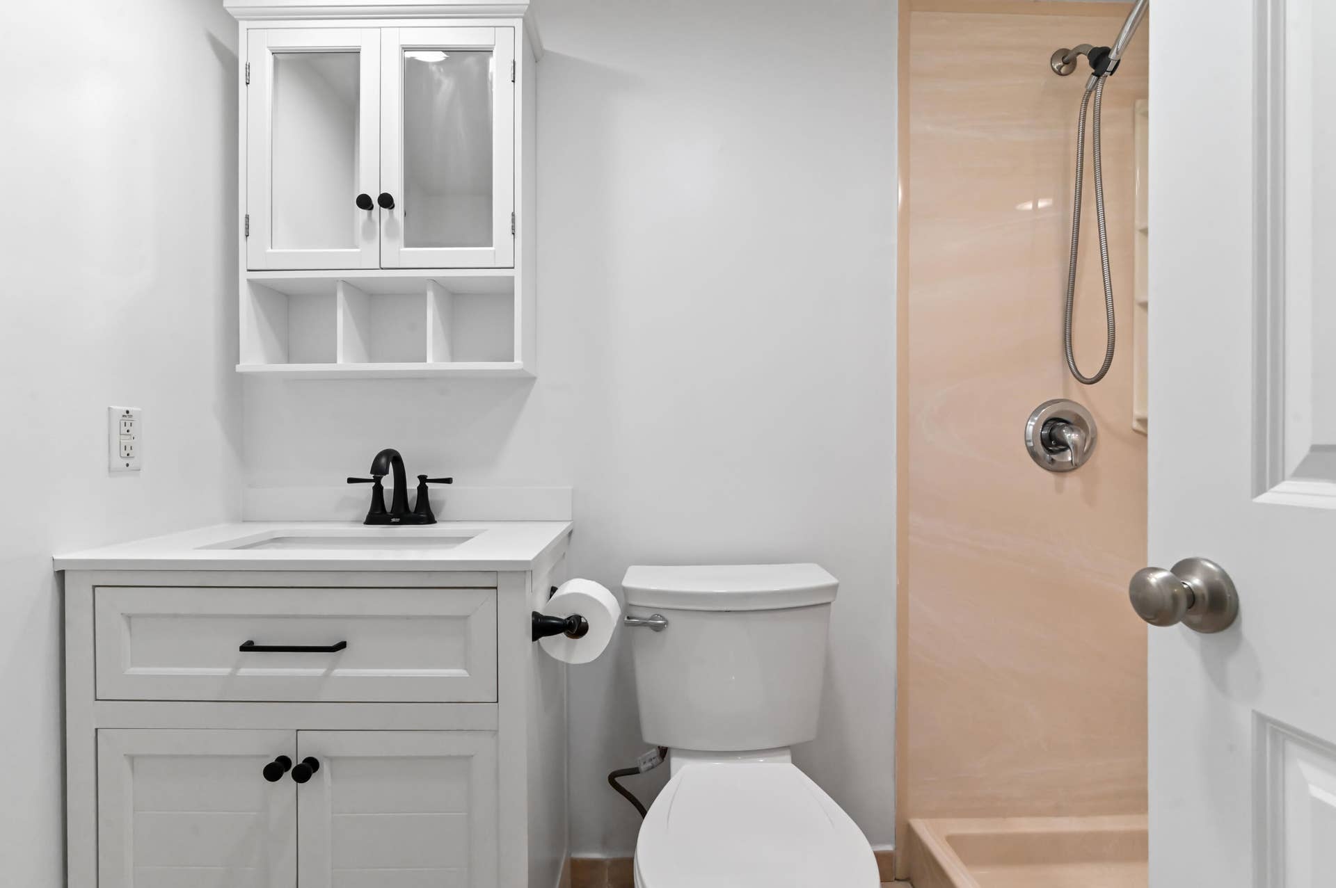 149 Coventry, #G, West Palm Beach, West Palm Beach, FL 33417 17 bathroom 01