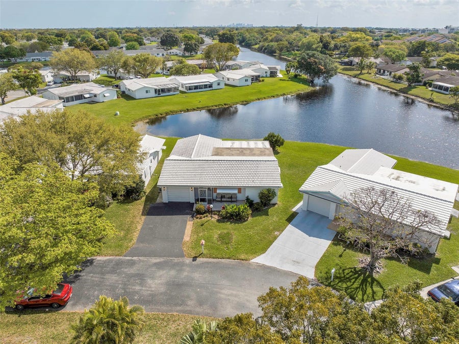 Property photo for 1010 NW 89th Way, Plantation, FL