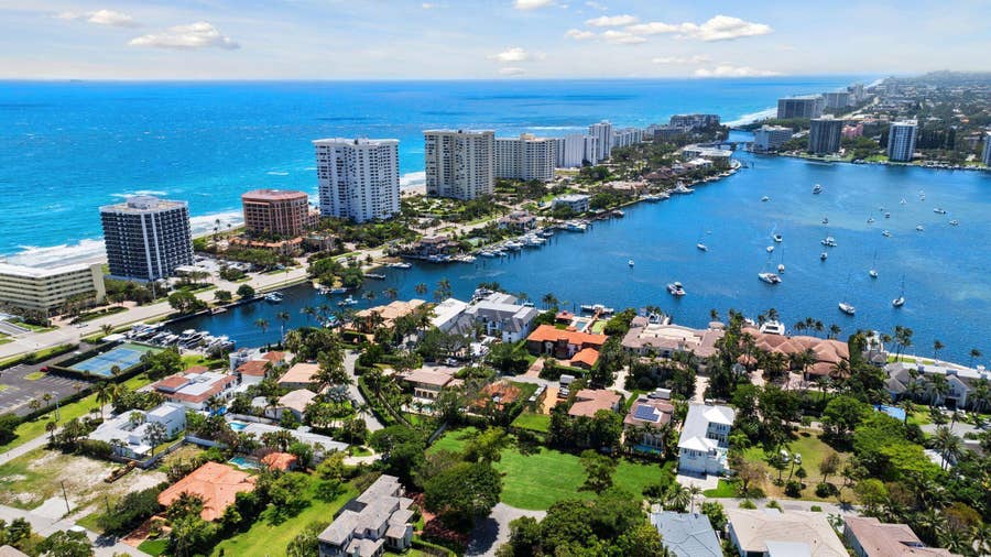 Property photo for 800 W Fern Drive, Boca Raton, FL