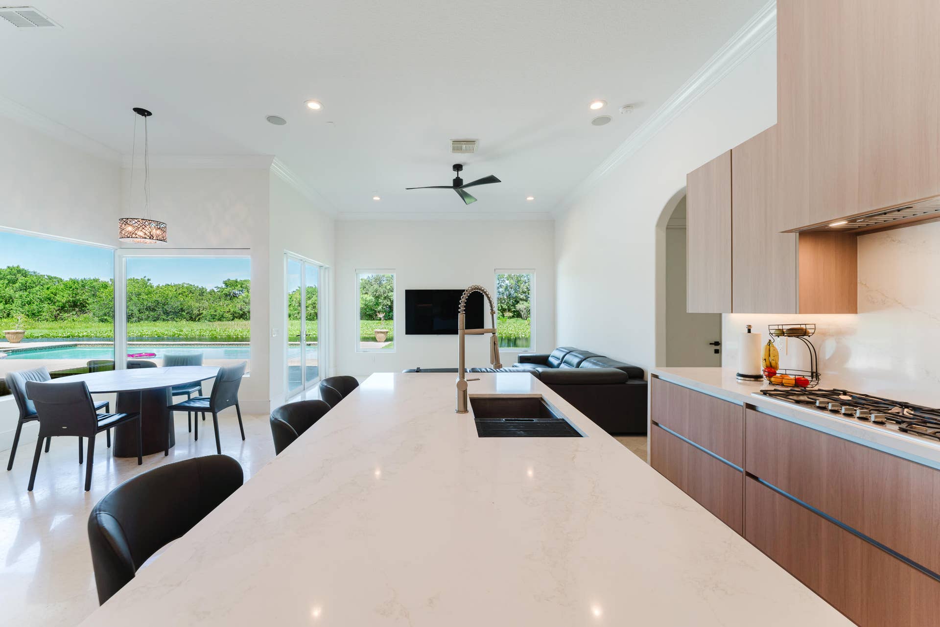 4197 Finishline Terrace, Davie, FL 33330 KT-4