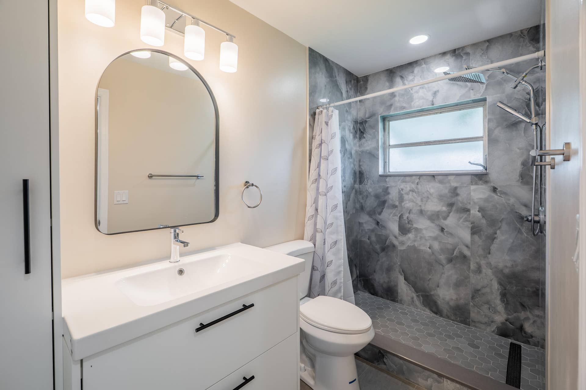 14339 Canalview Drive, #D, Delray Beach, FL 33484 bathroom2